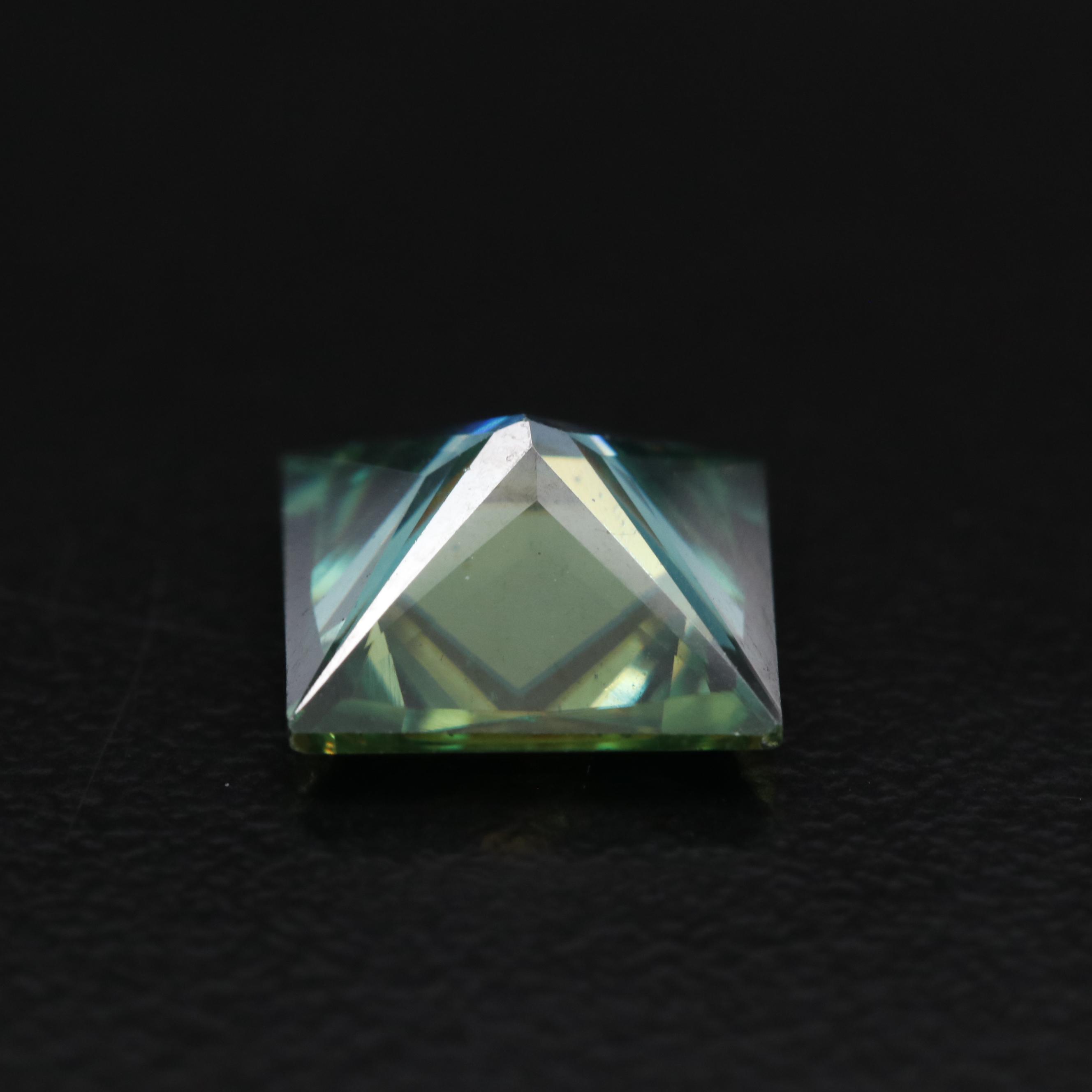 Loose Laboratory Grown Square Faceted Moissanite