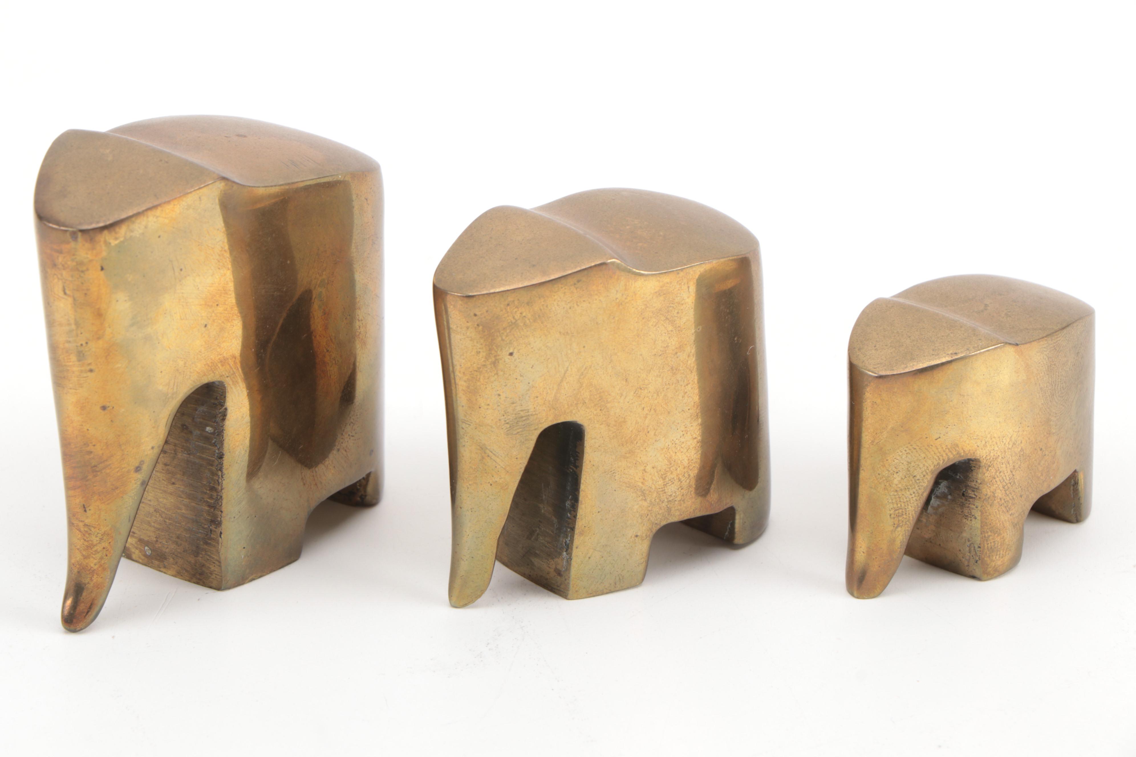 Minimalist Style Metal Elephant Figurines