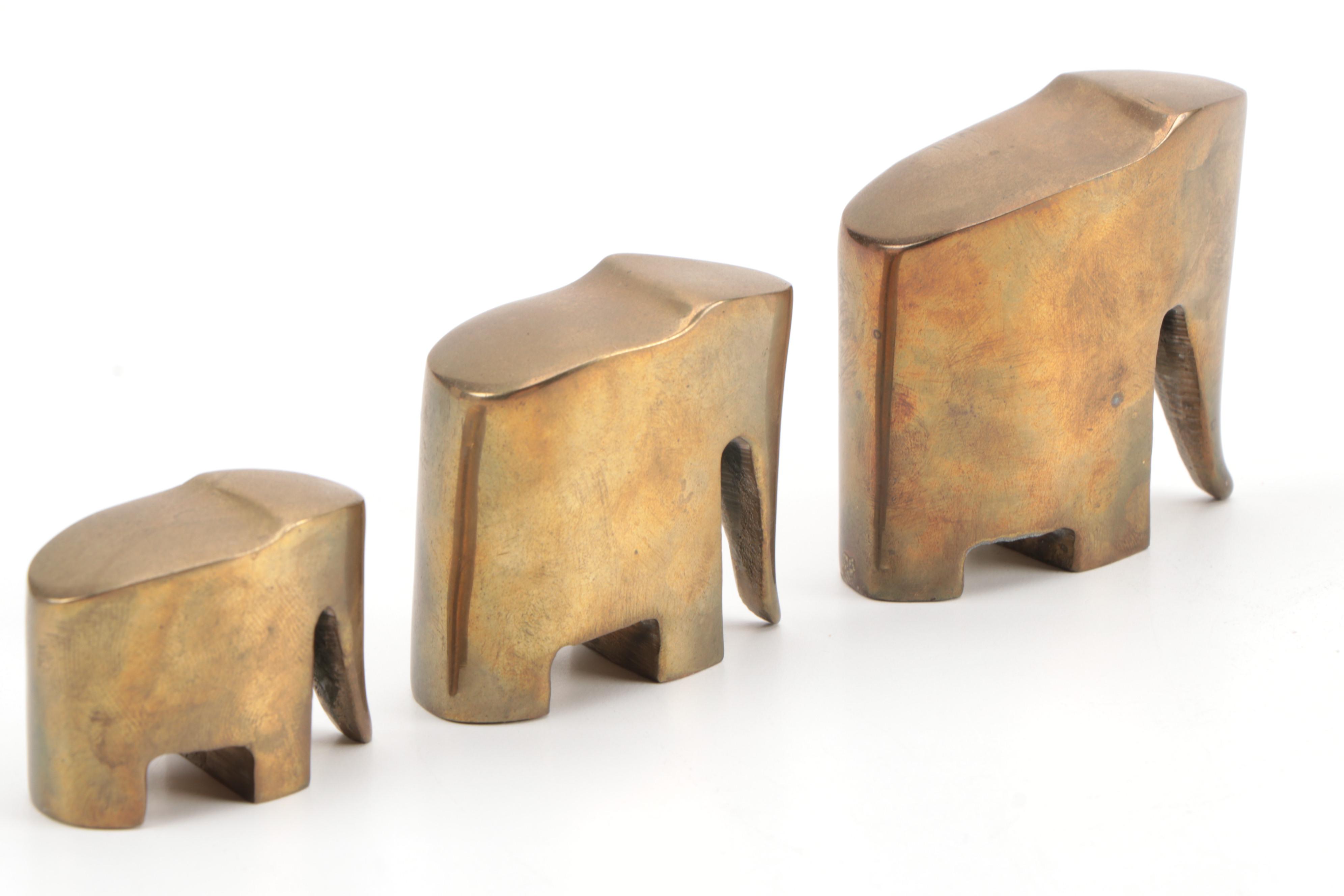 Minimalist Style Metal Elephant Figurines