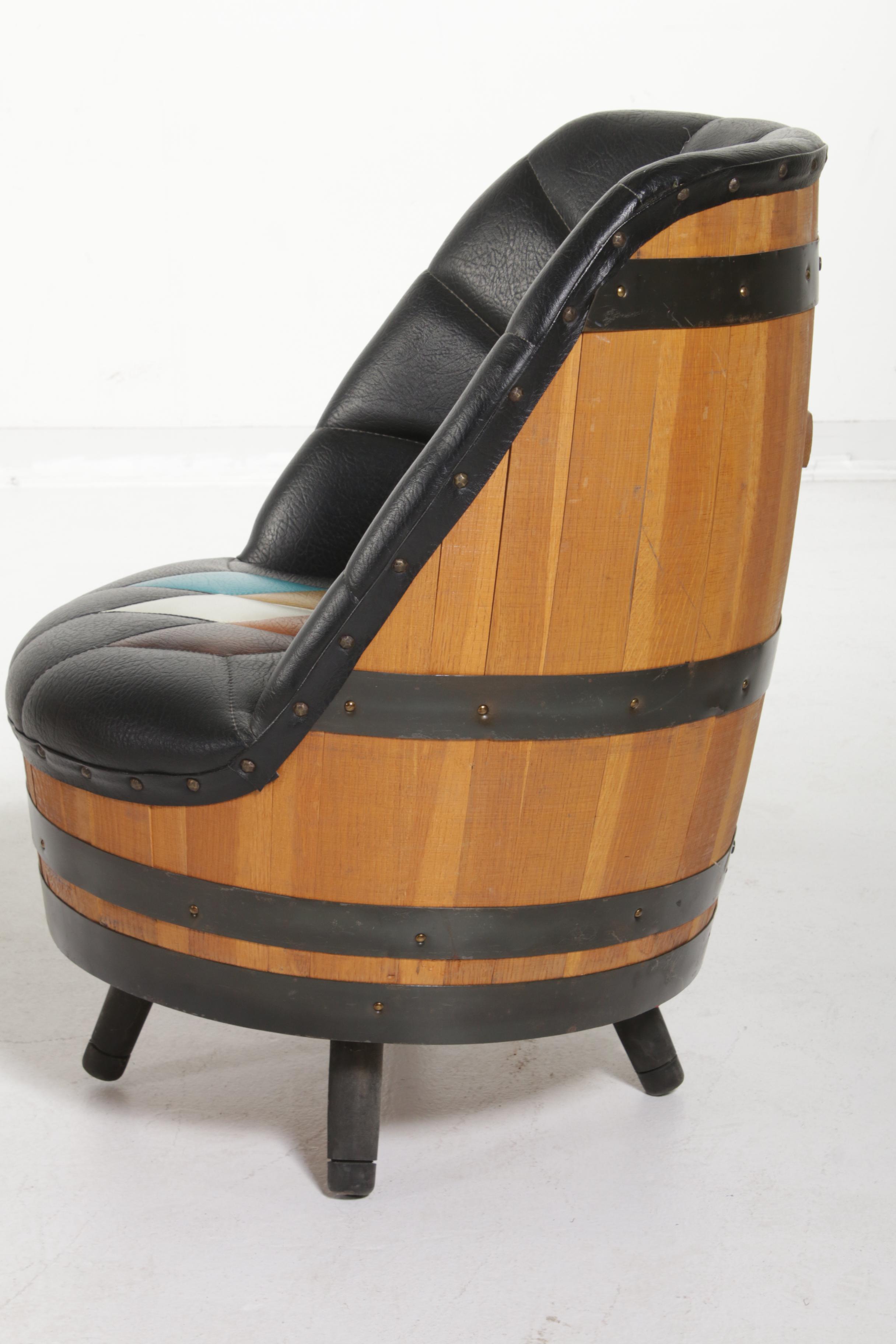 Whiskey Barrel Game Table and Chairs, Late 20th Century