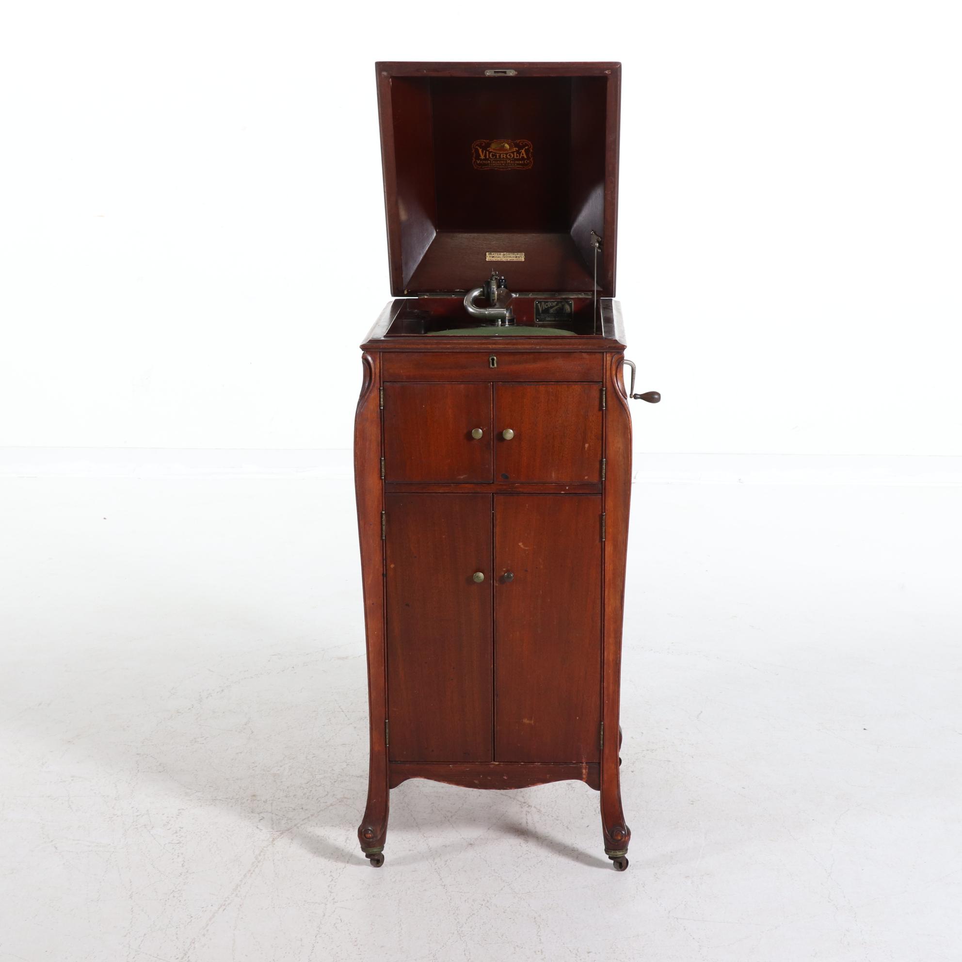Victor Victrola "XI" Mahogany Record Cabinet, 1913
