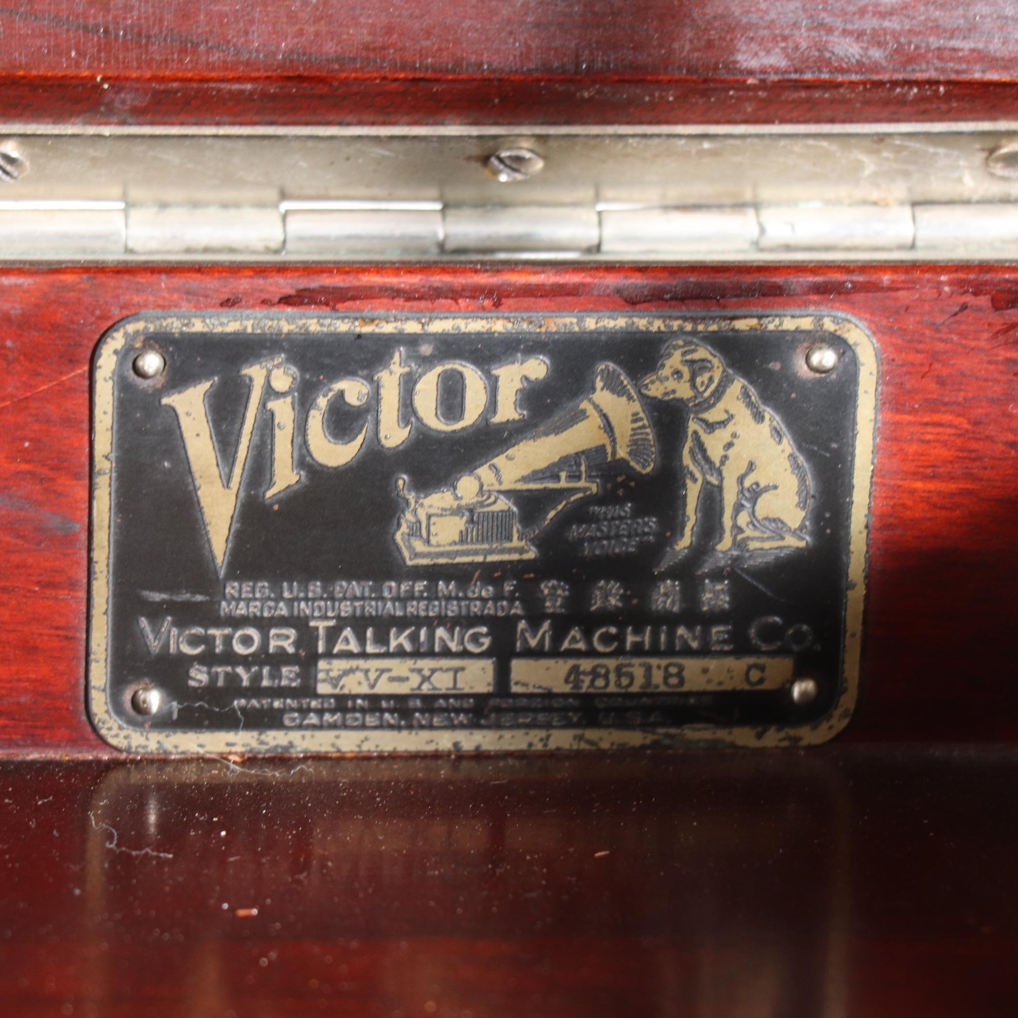 Victor Victrola "XI" Mahogany Record Cabinet, 1913
