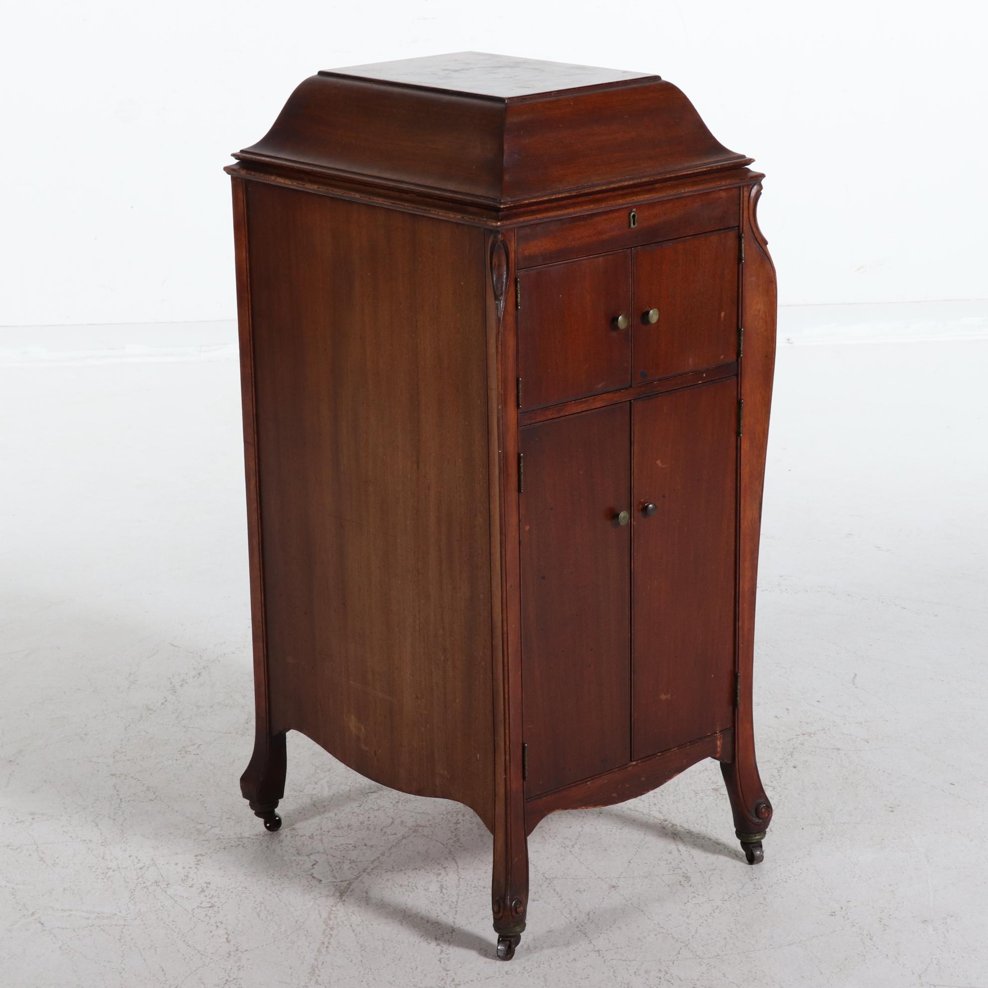 Victor Victrola "XI" Mahogany Record Cabinet, 1913