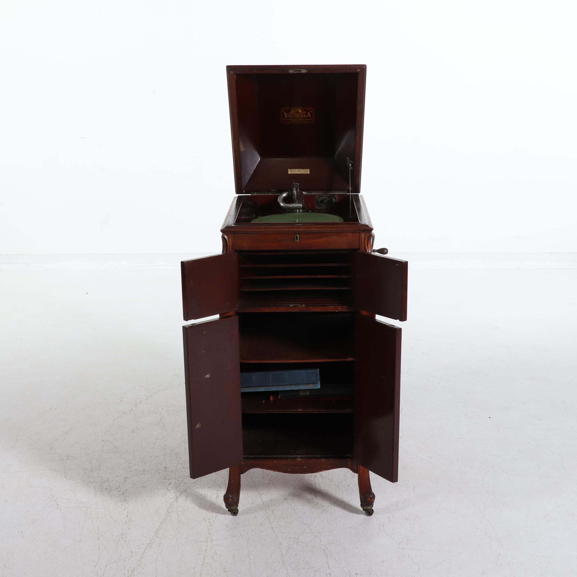Victor Victrola "XI" Mahogany Record Cabinet, 1913