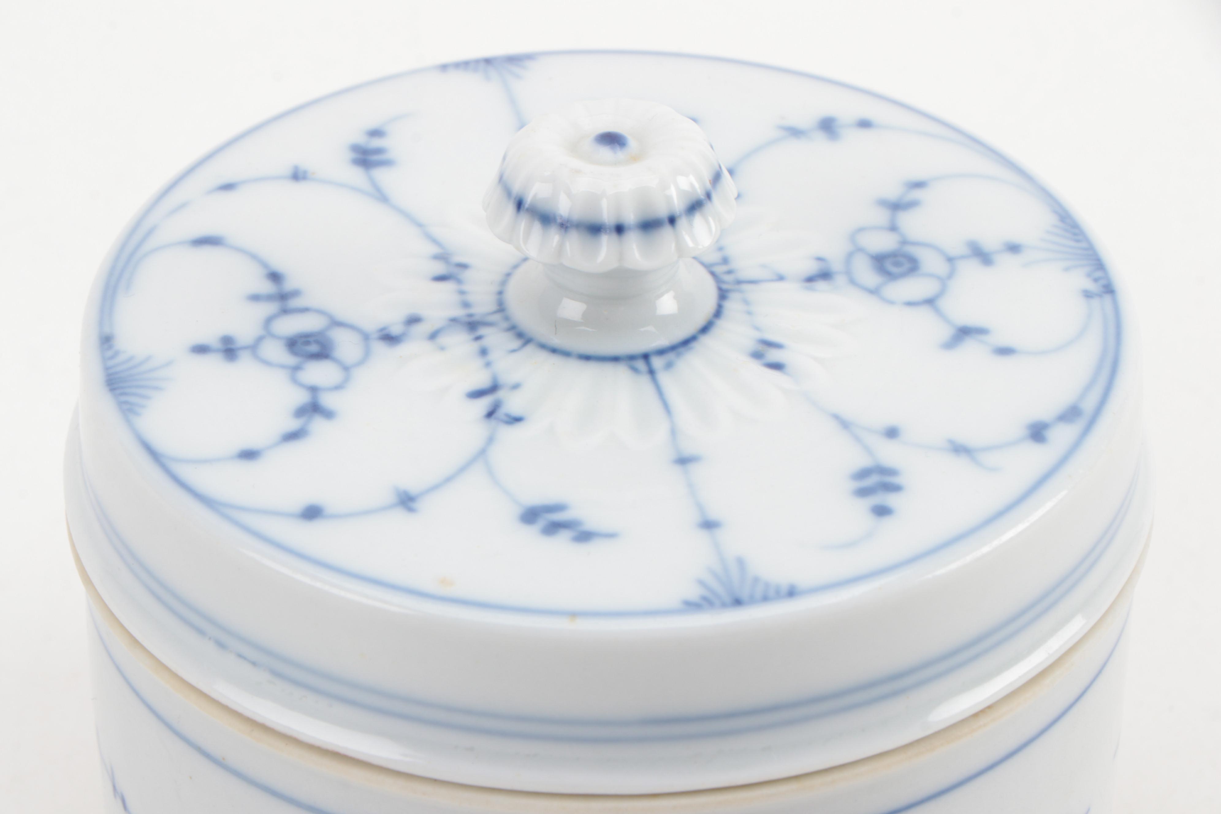 Blue and White Porcelain Lidded Jar