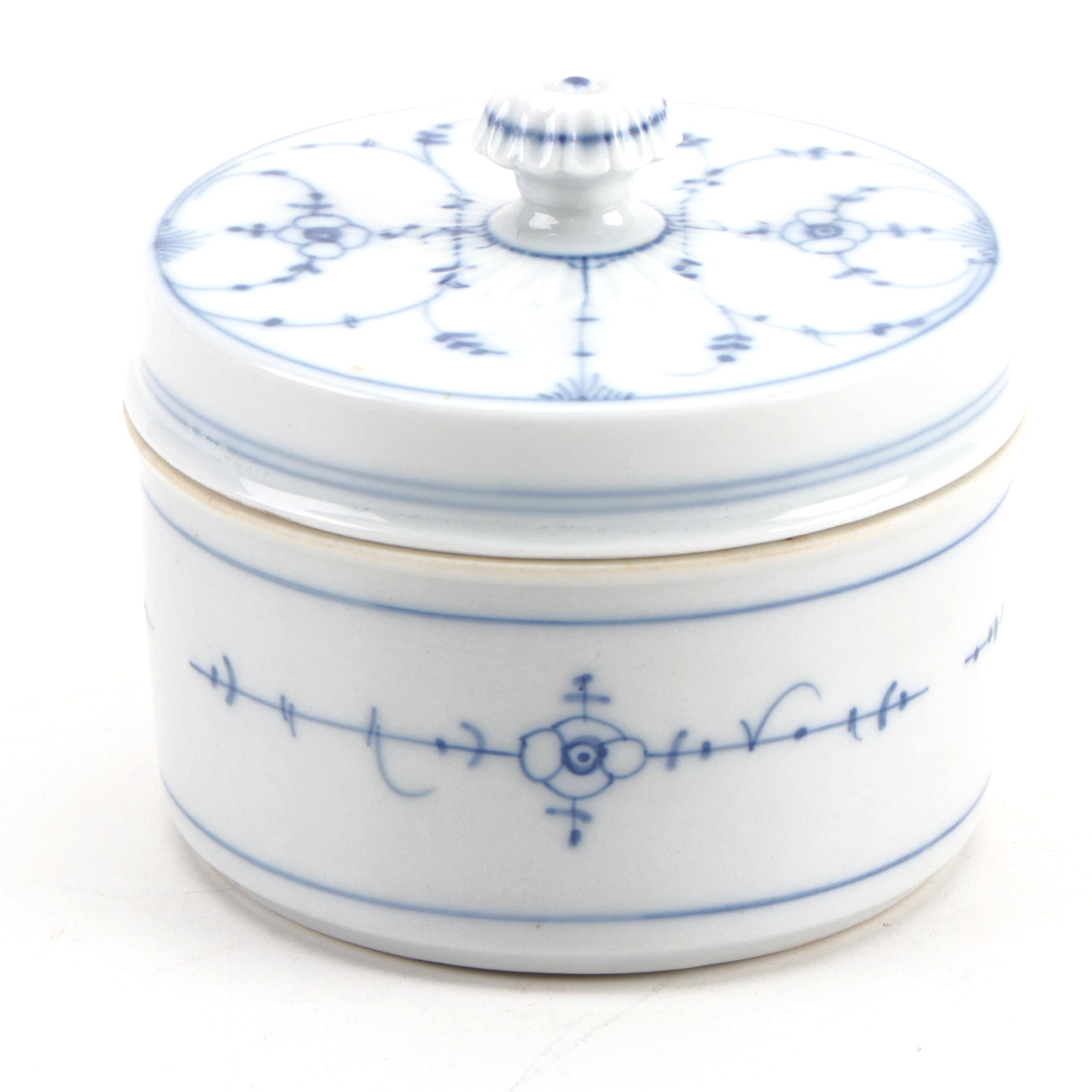 Blue and White Porcelain Lidded Jar