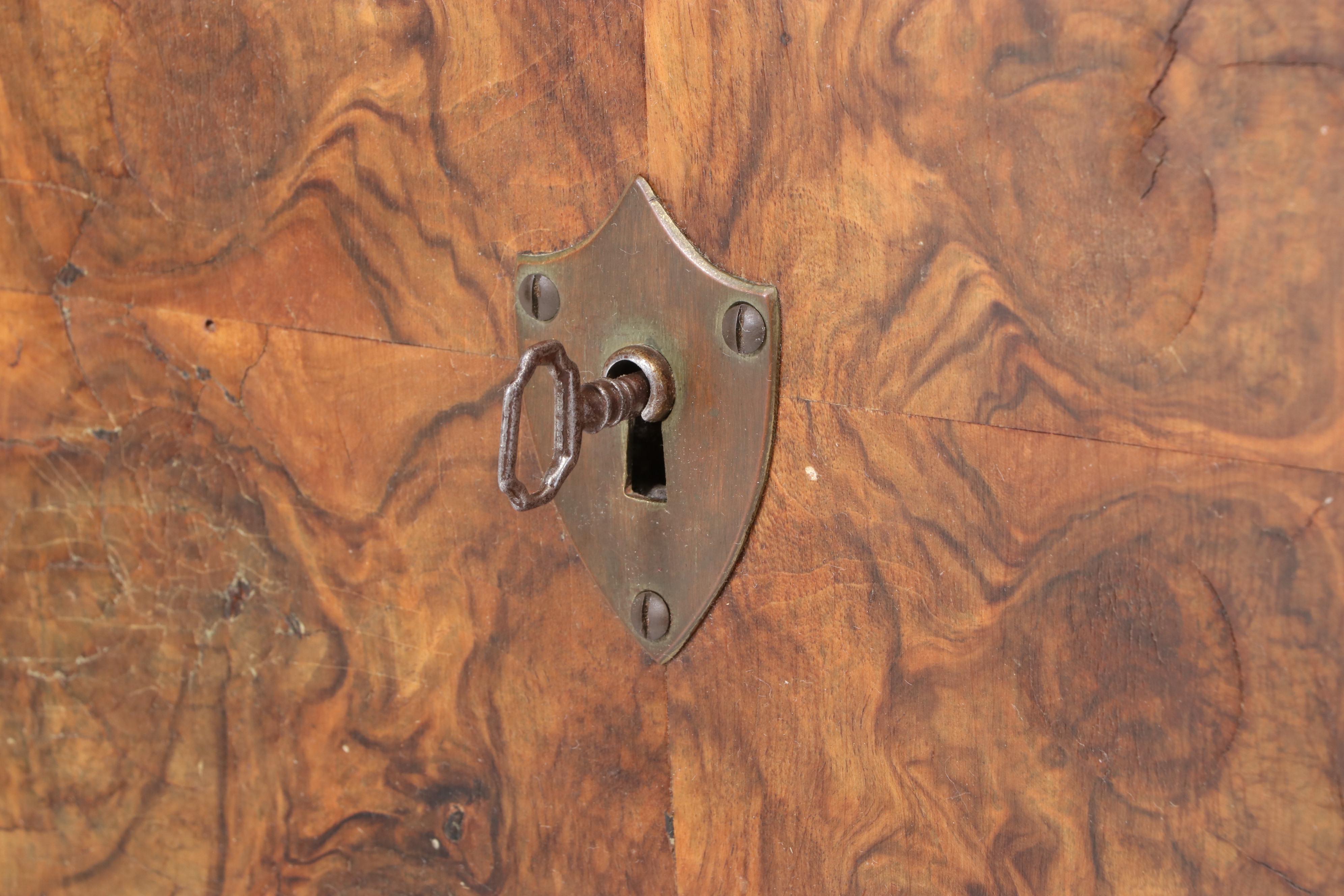 Louis Philippe Figured Walnut Chest of Drawers, Mid-19th Century