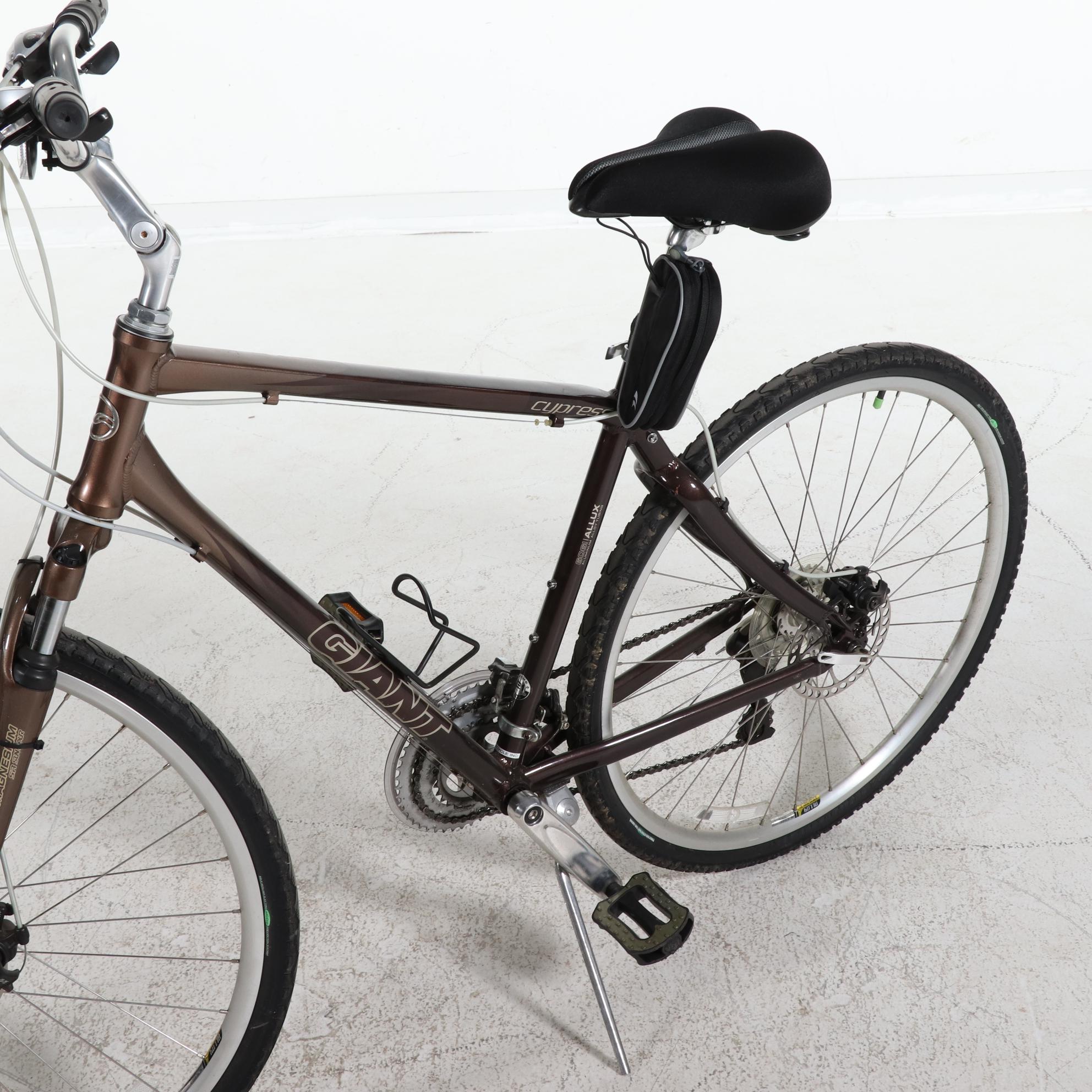 Giant Cypress LX Hybrid Bicycle