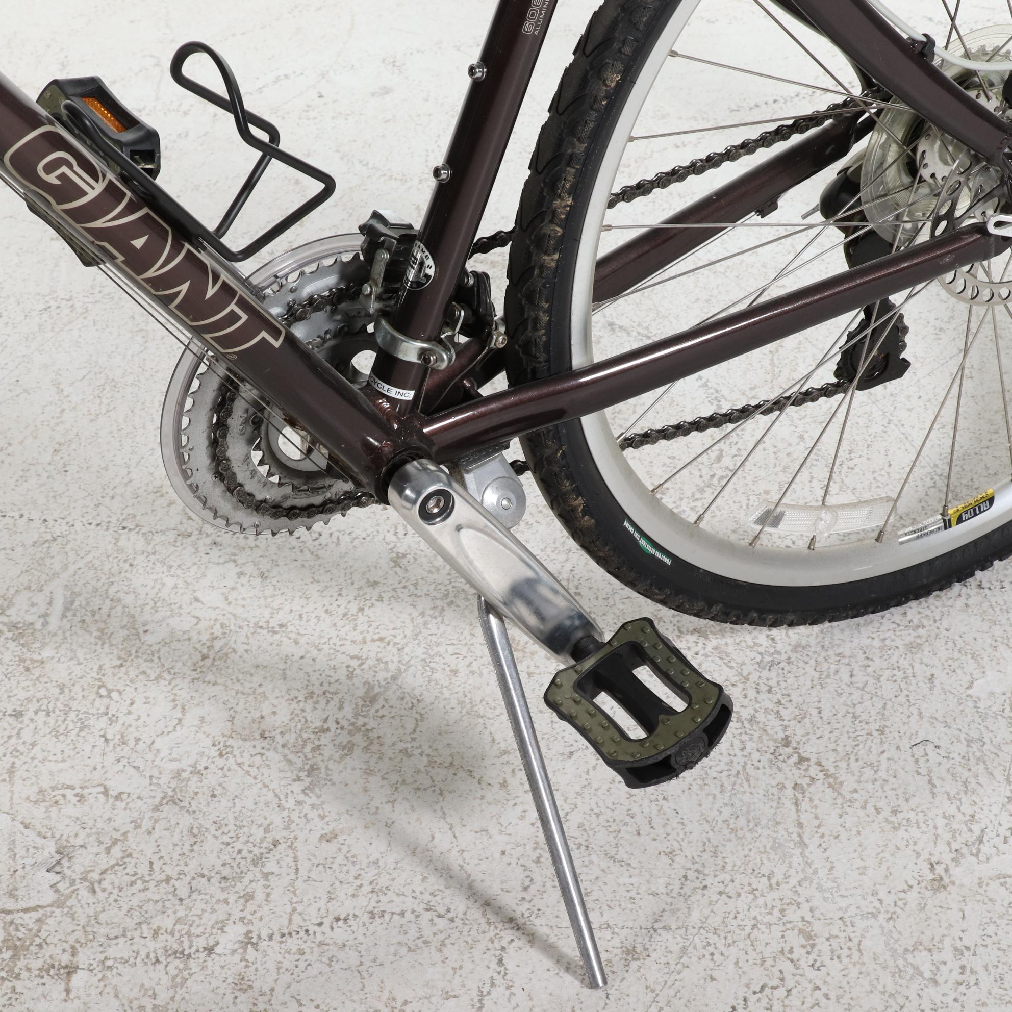 Giant Cypress LX Hybrid Bicycle