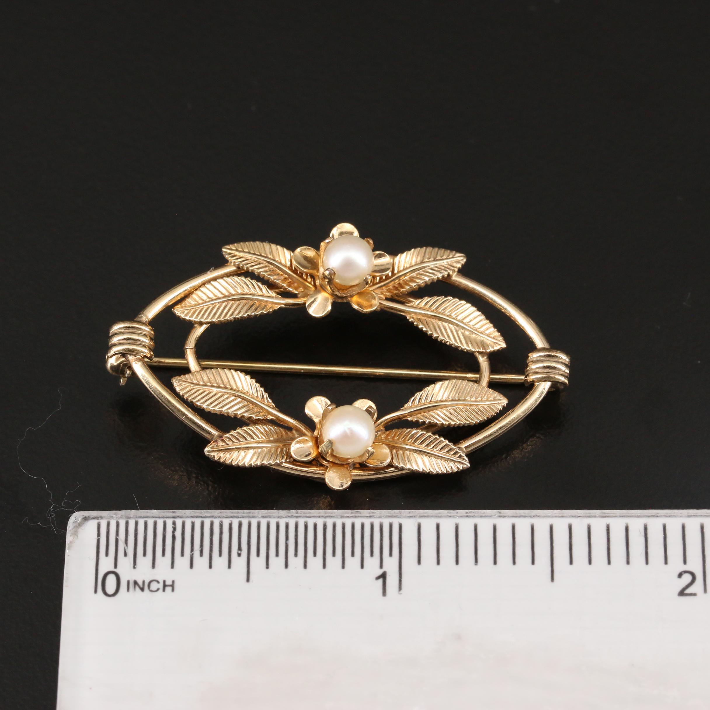 Vintage Selection of Jewelry Including a Van Dell Brooch, Nephrite and Pearl