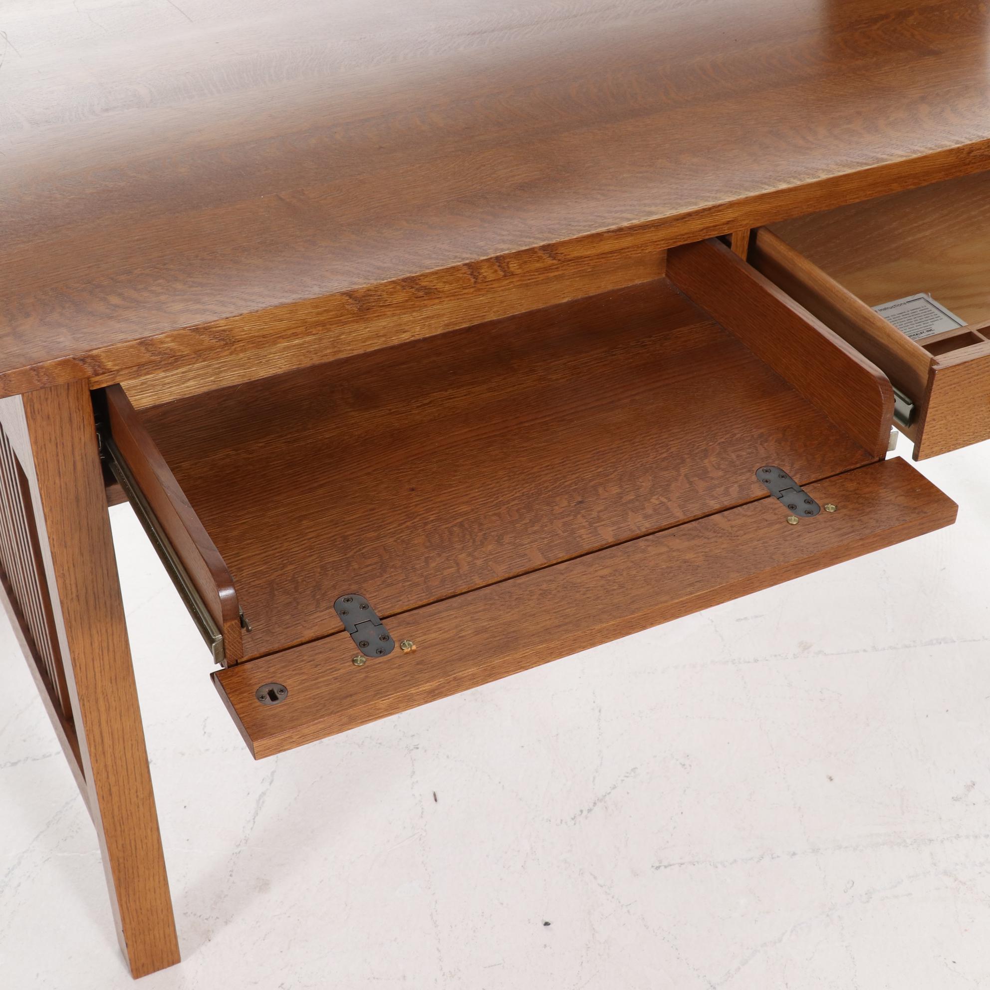 Stickley Craftsman Style Oak Computer Desk and Leather Upholstered Office Chair