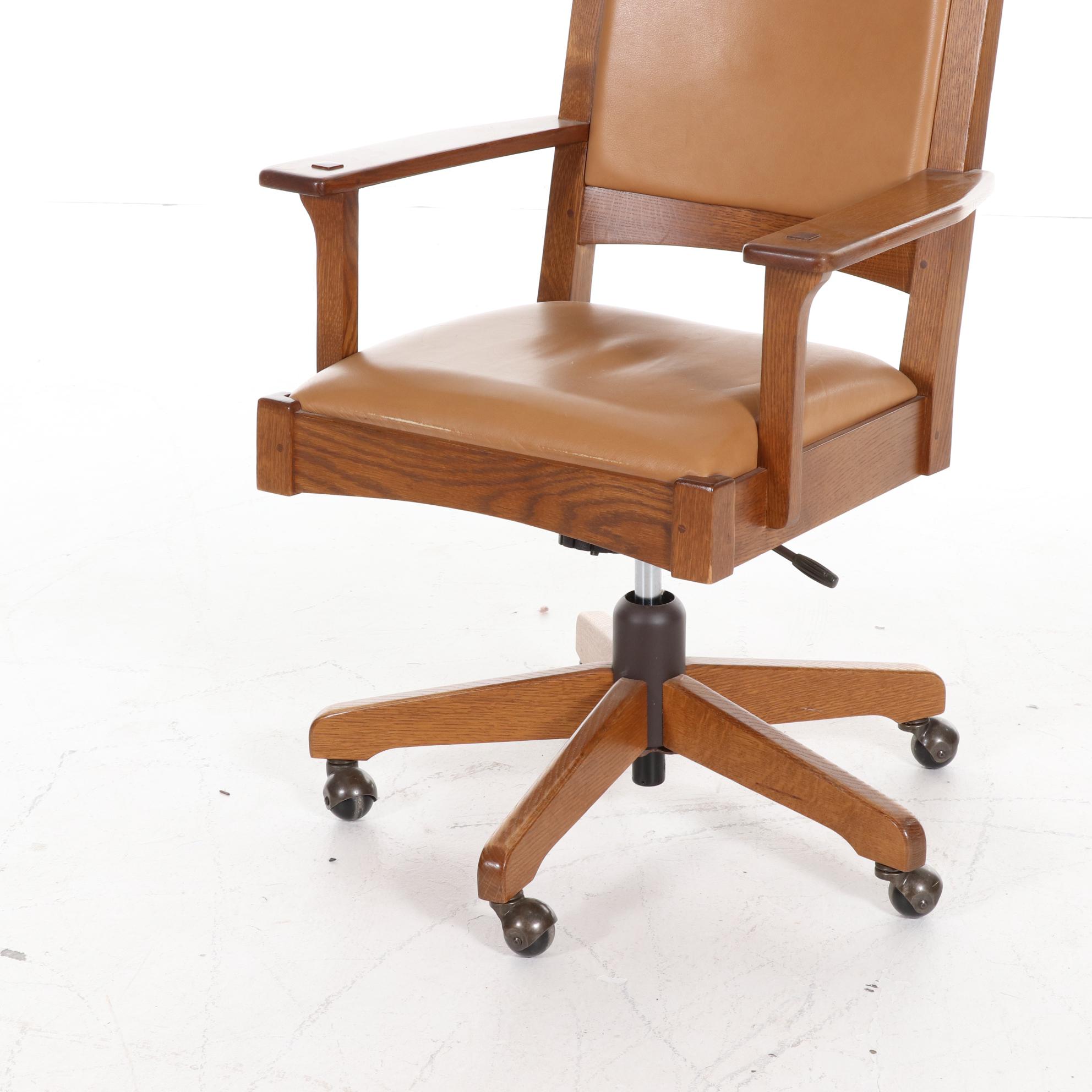 Stickley Craftsman Style Oak Computer Desk and Leather Upholstered Office Chair