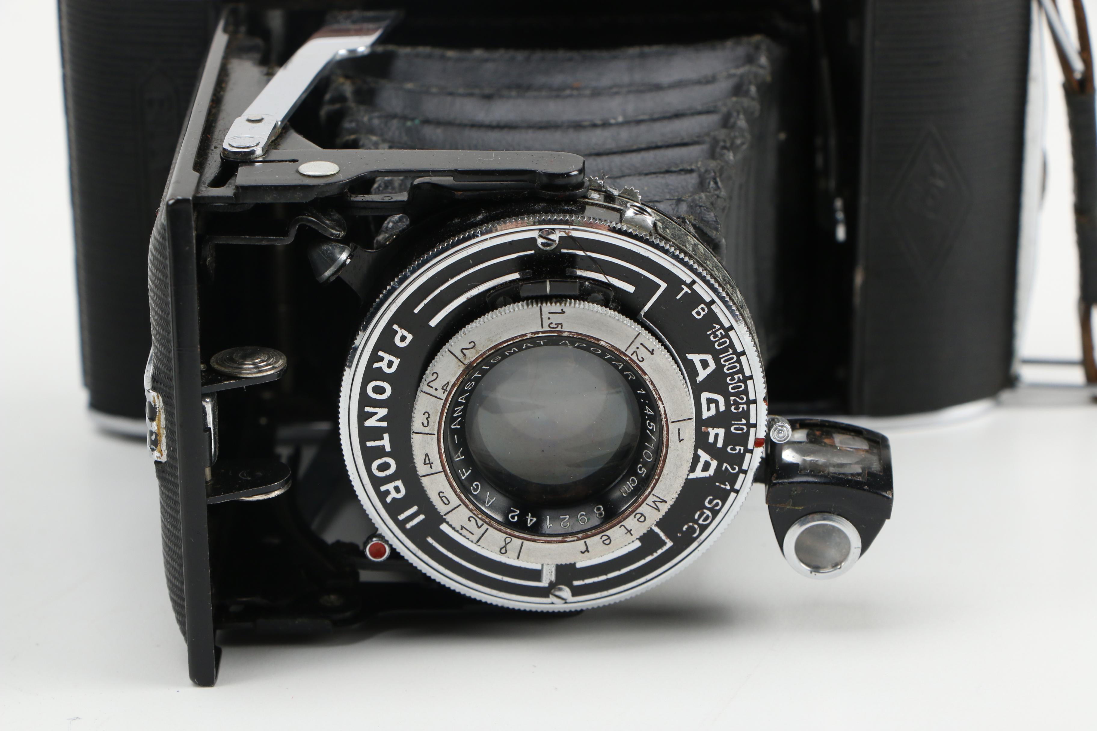 Billy-Record Agfa Prontor II and  Voigtländer Cameras