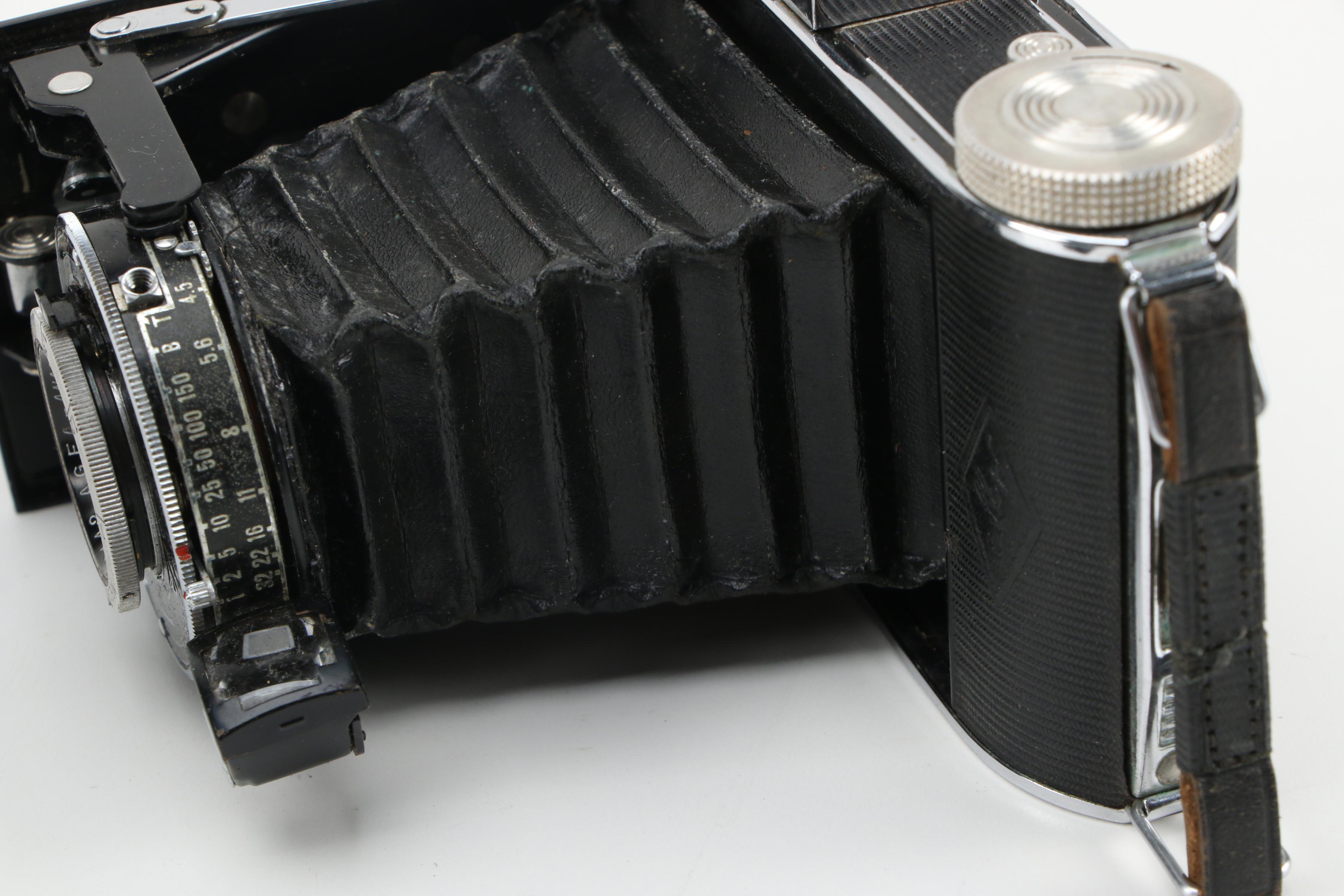 Billy-Record Agfa Prontor II and  Voigtländer Cameras