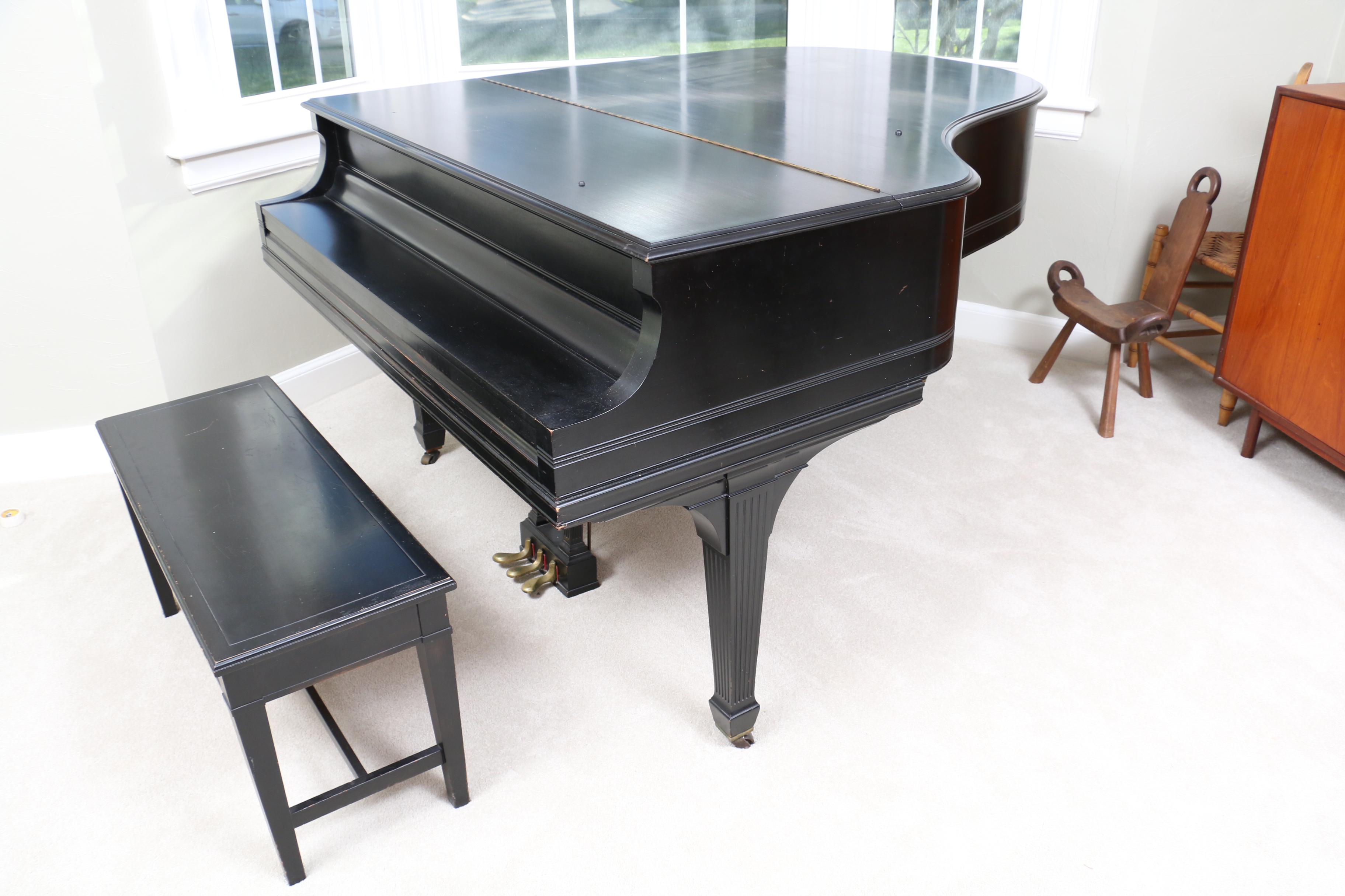 Everett Black Baby Grand Piano with Bench