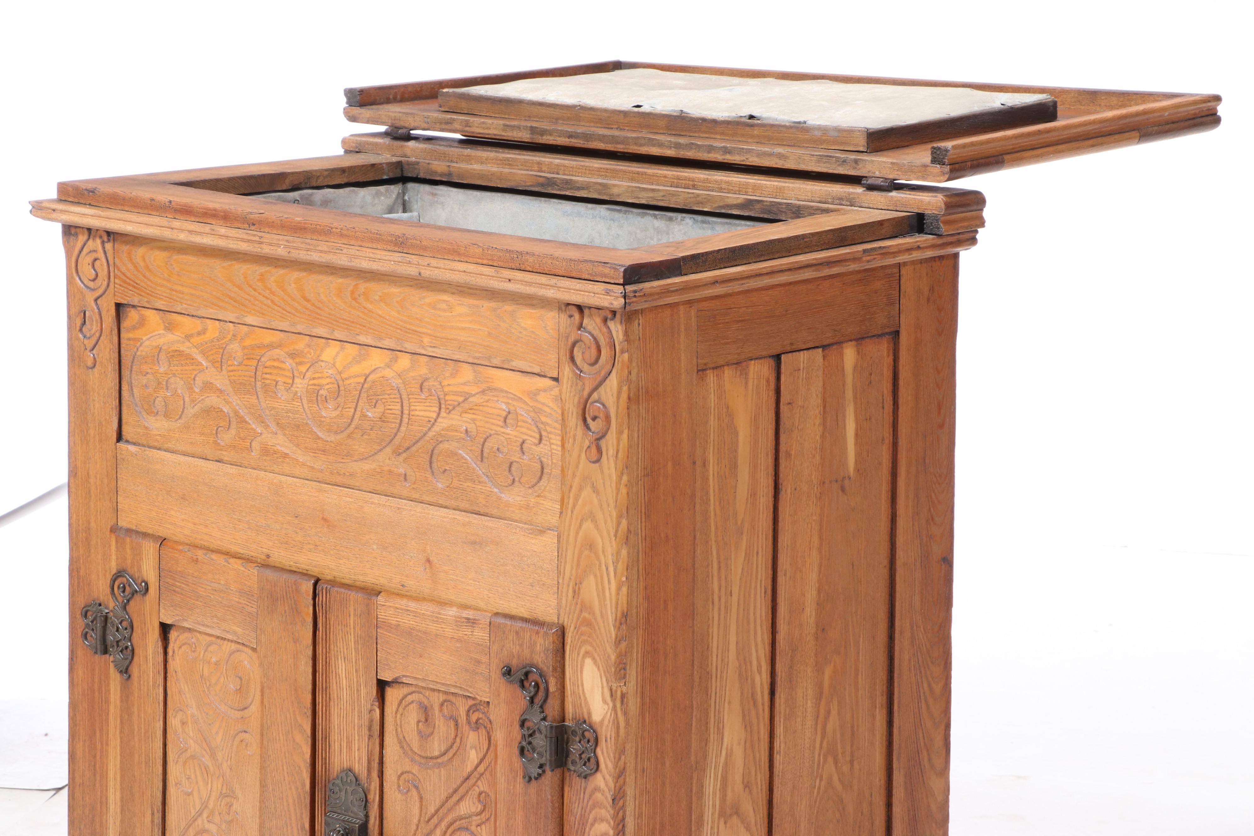 Late Victorian Oak Lift-Lid Ice Box, Late 19th/Early 20th Century