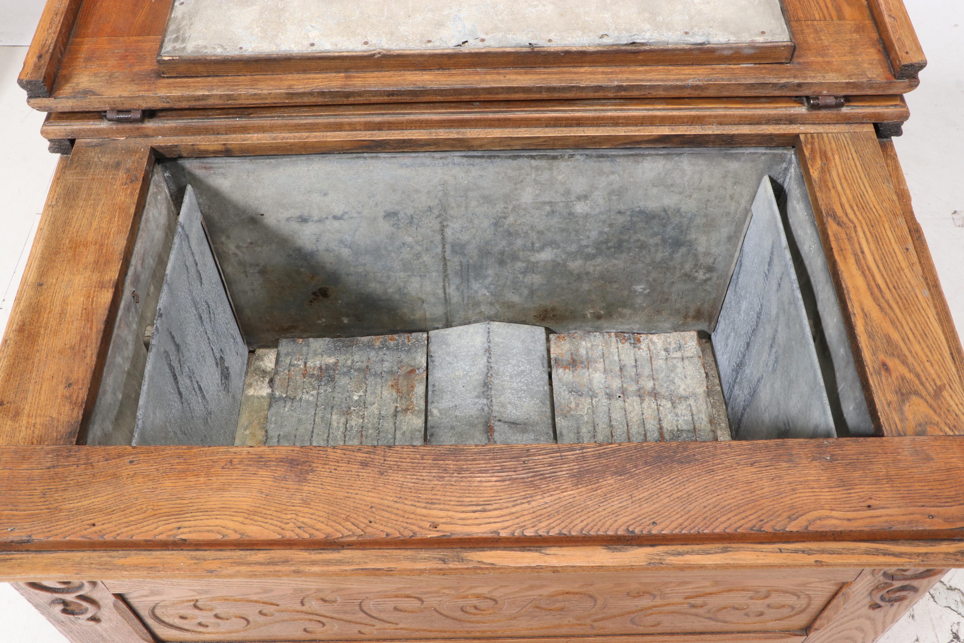 Late Victorian Oak Lift-Lid Ice Box, Late 19th/Early 20th Century