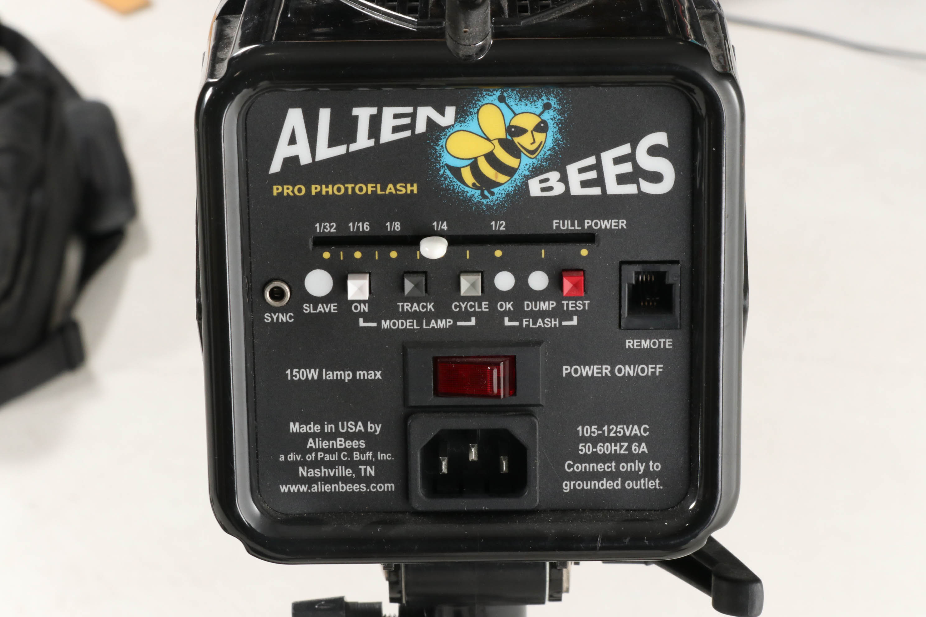 Alien Bees 320 WS B800 Pro Photoflash, Lumon Pro Light Stands, Tripods and More