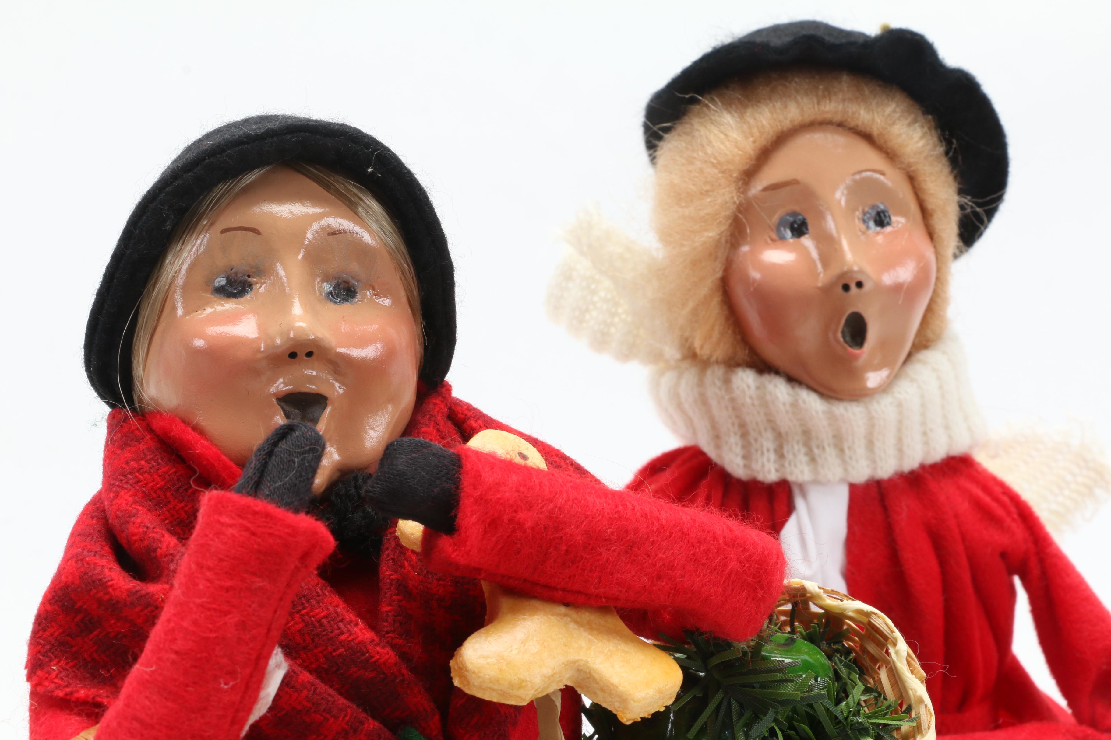 Byers' Choice Ltd. "The Carolers" Figurines