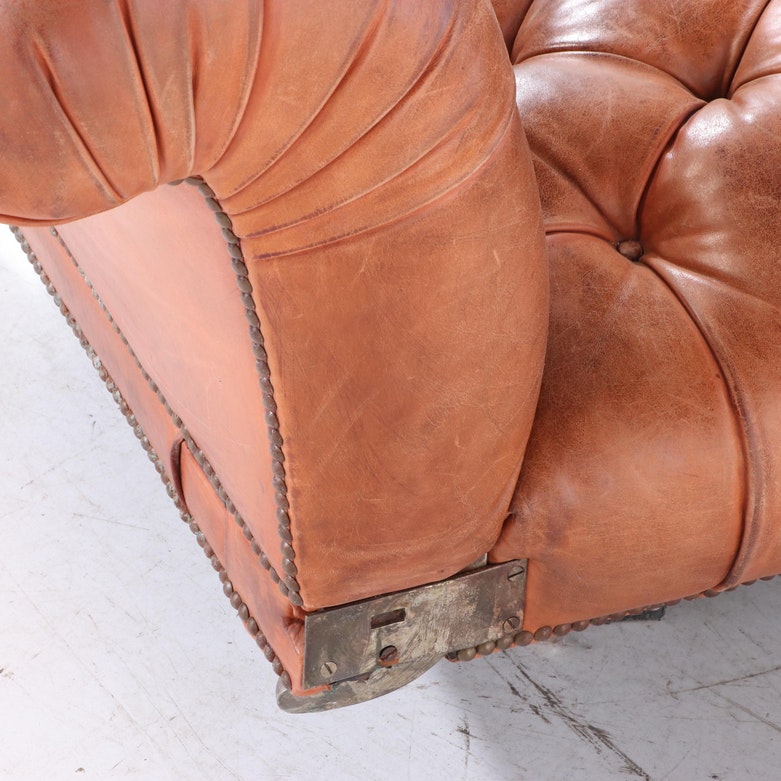 Victorian Mahogany and Button-Tufted Leather Daybed with Reclining Headrest