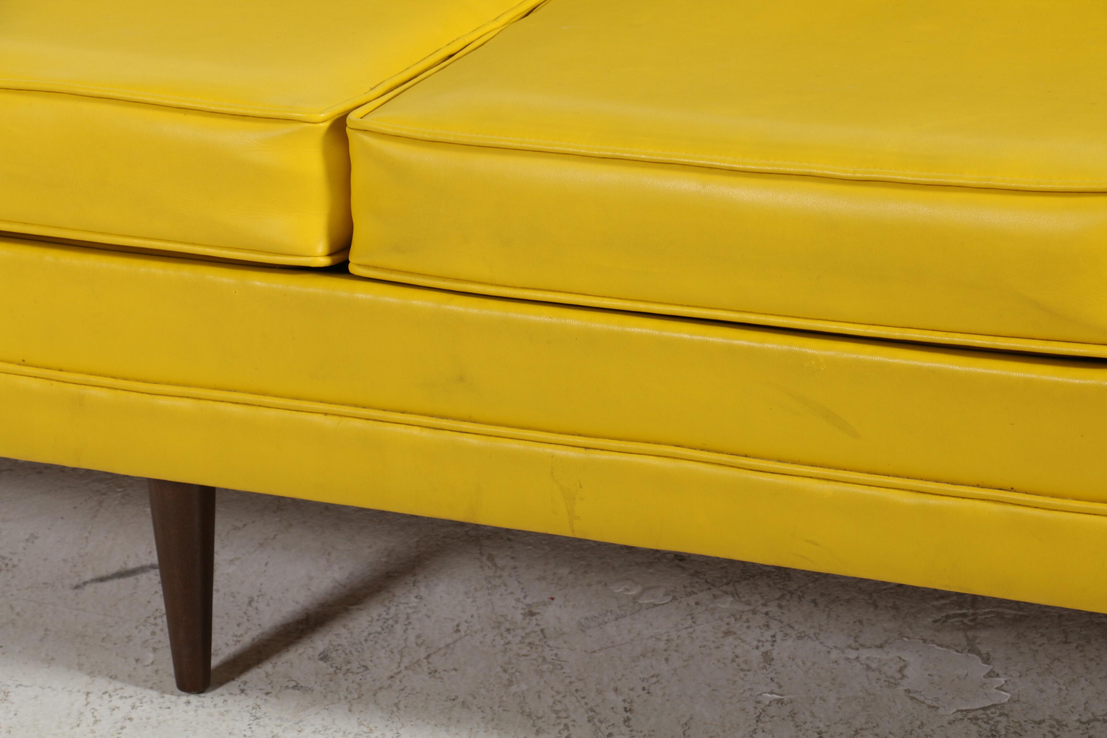 Kroehler Avant Designs Mid Century Modern Sofa