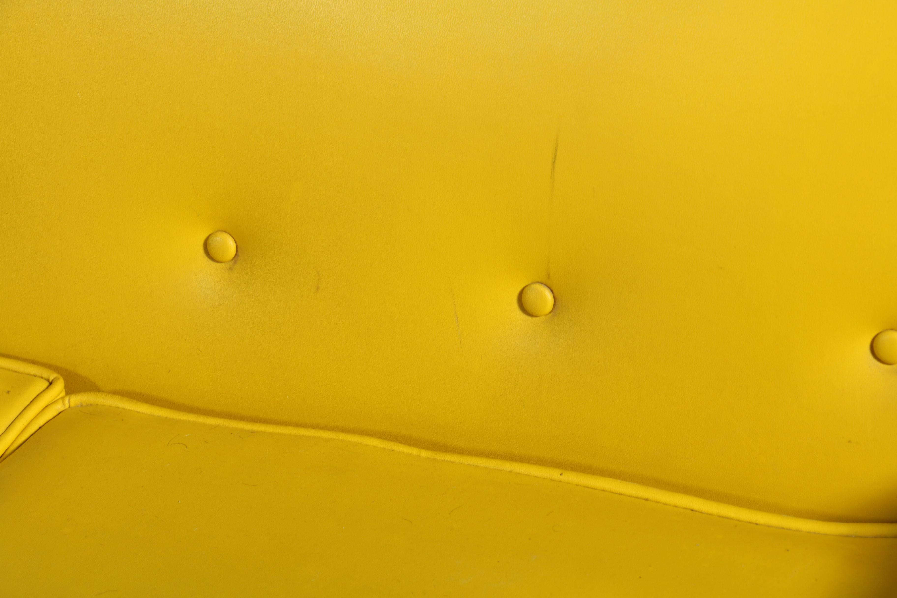 Kroehler Avant Designs Mid Century Modern Sofa