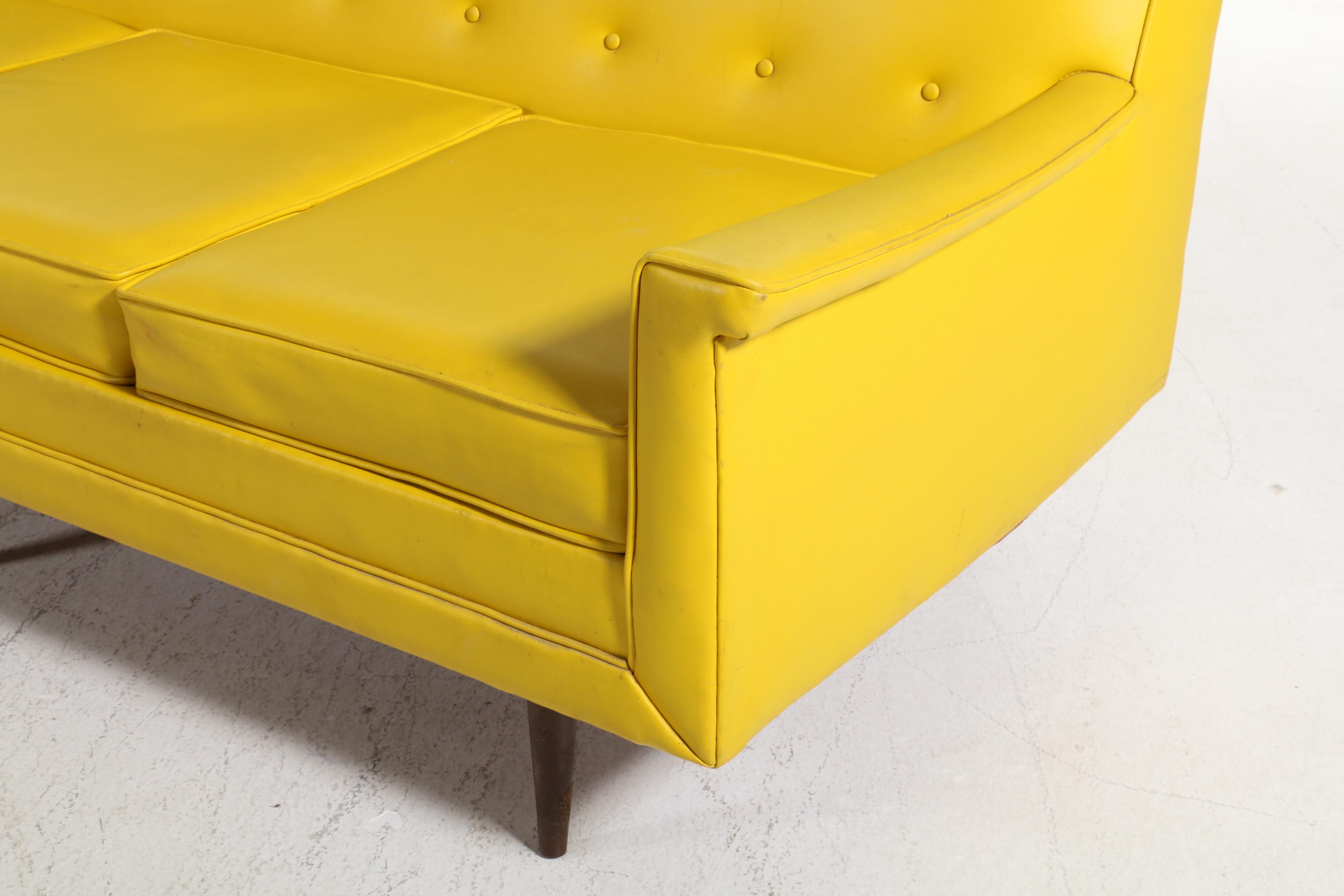 Kroehler Avant Designs Mid Century Modern Sofa