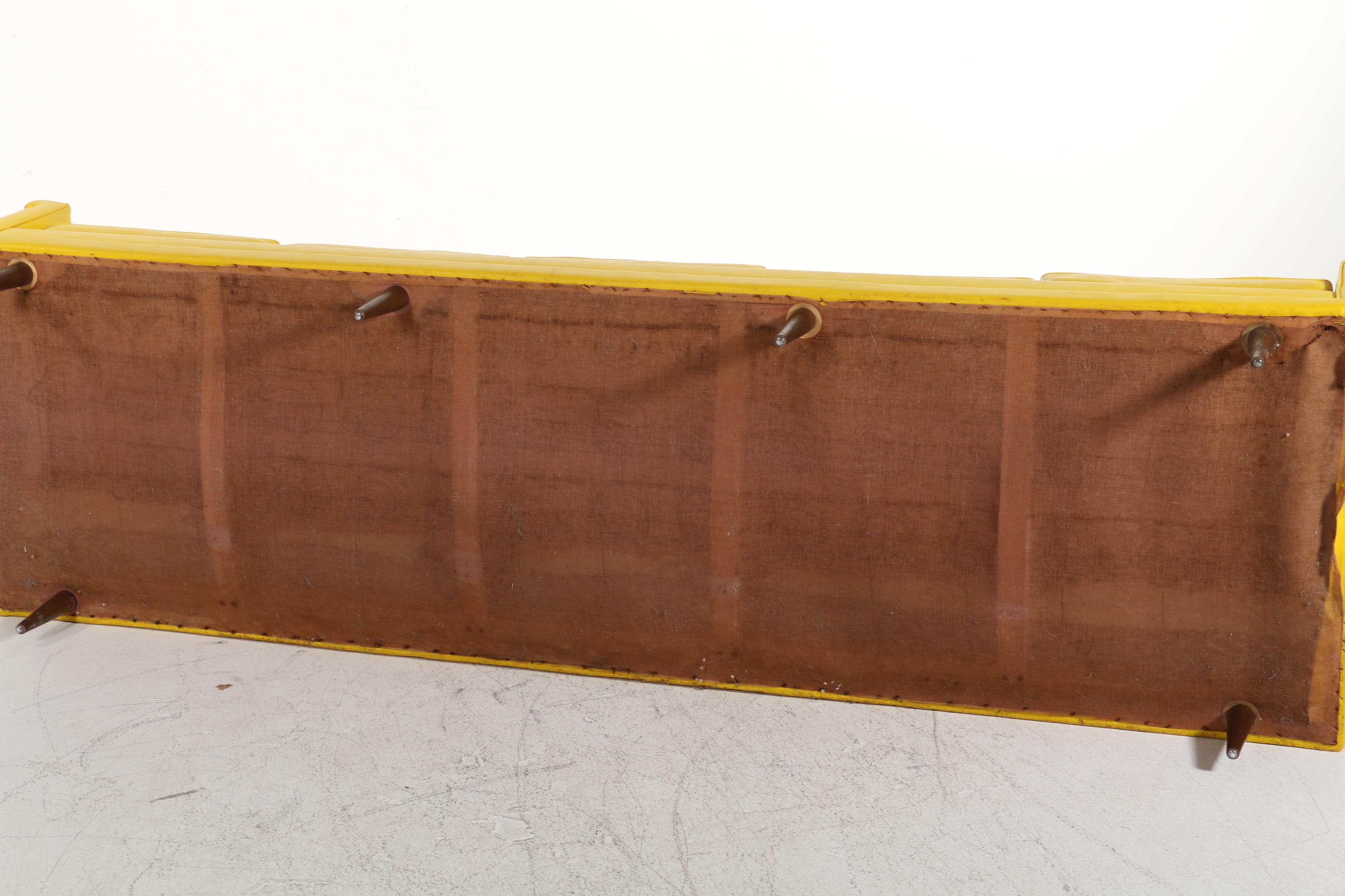 Kroehler Avant Designs Mid Century Modern Sofa