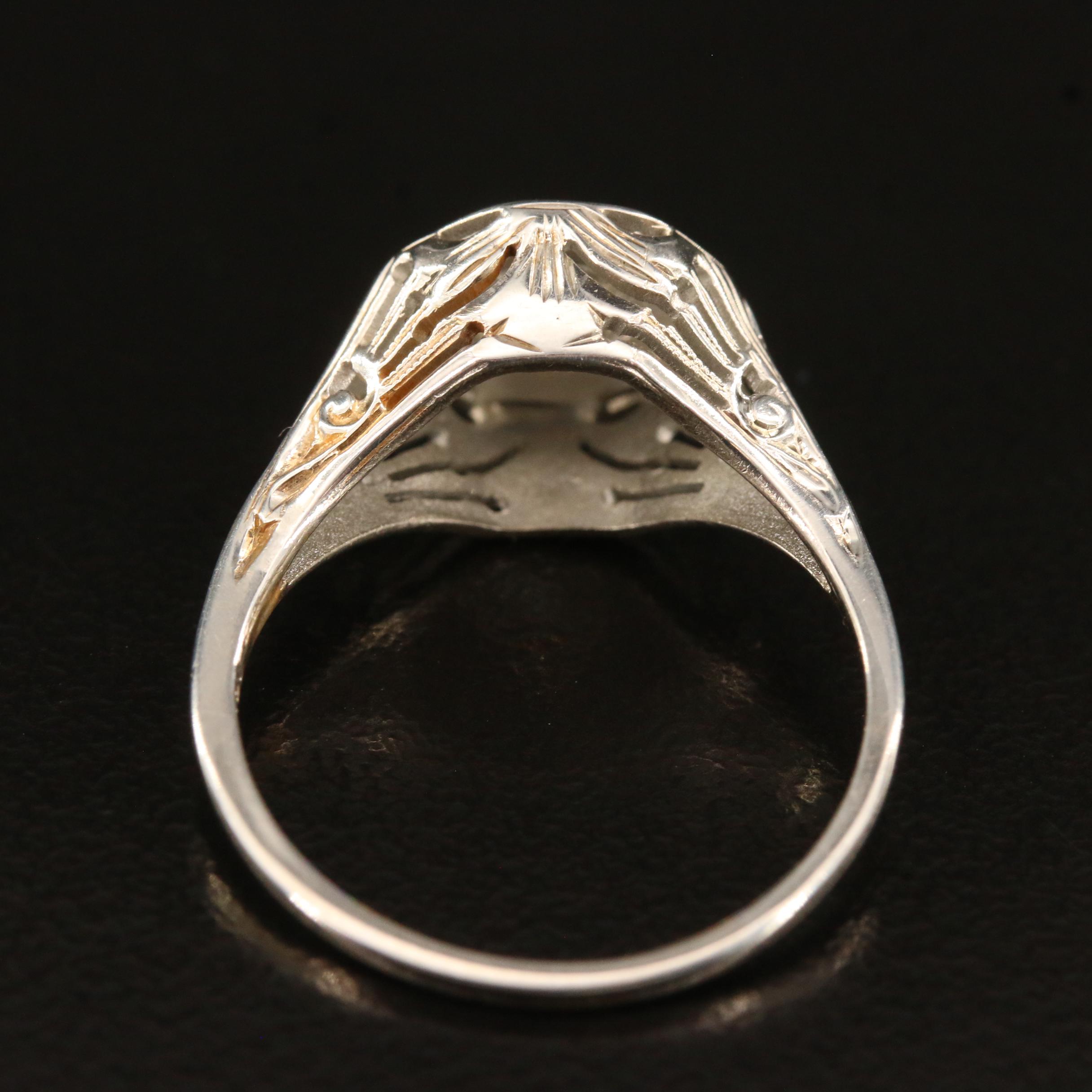 Late Art Deco 18K Diamond Ring