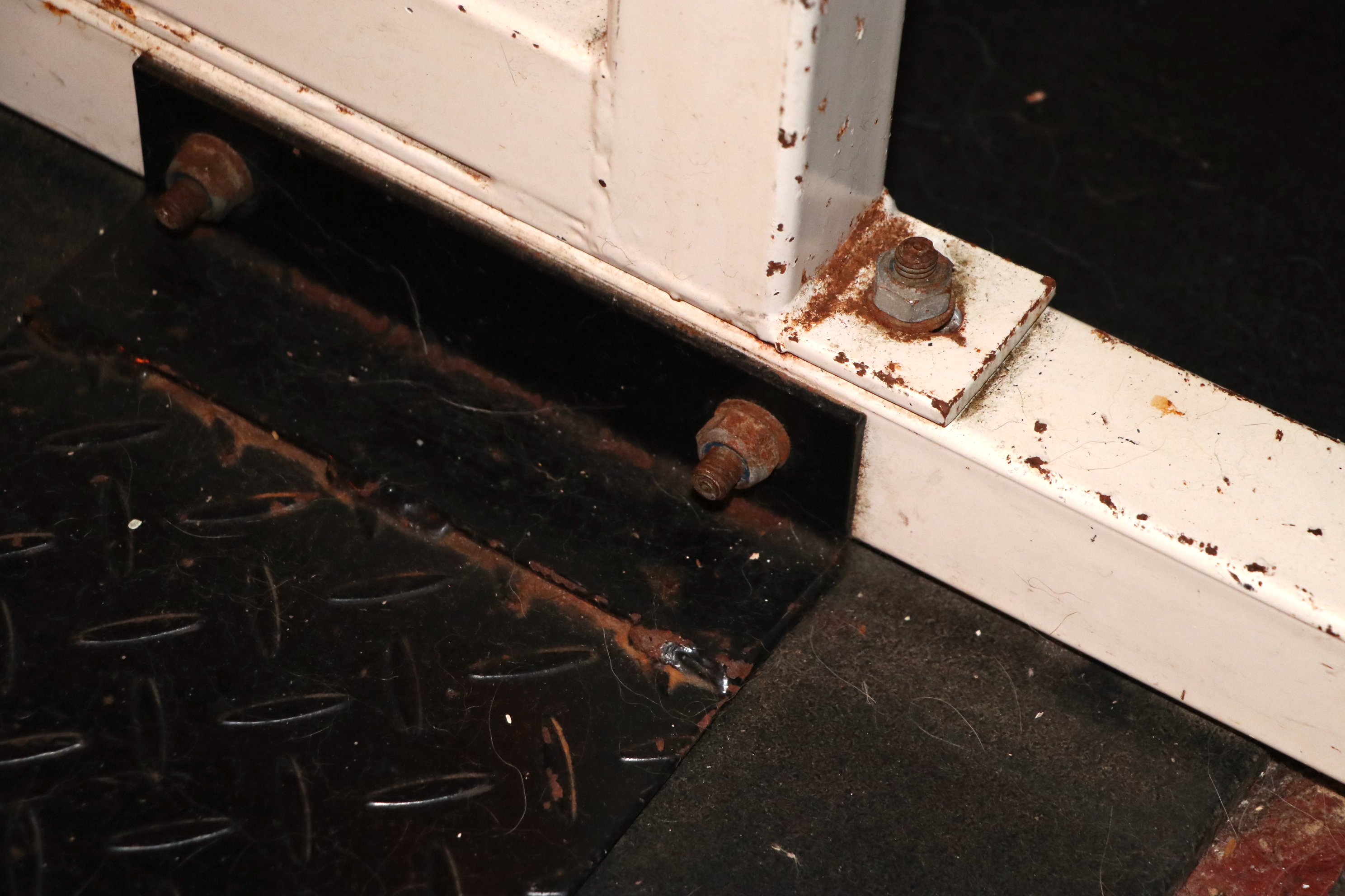 Smith Weight Training Machine with Barbells