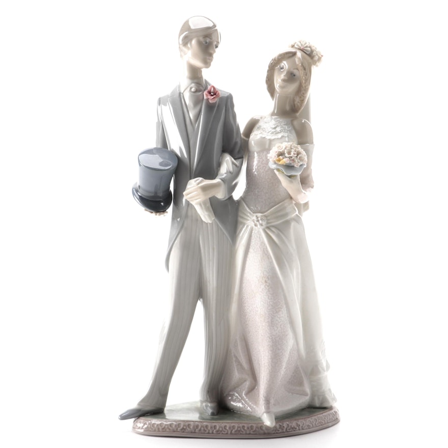 Lladró "Wedding" Porcelain Figurine Designed by Juan Huerta