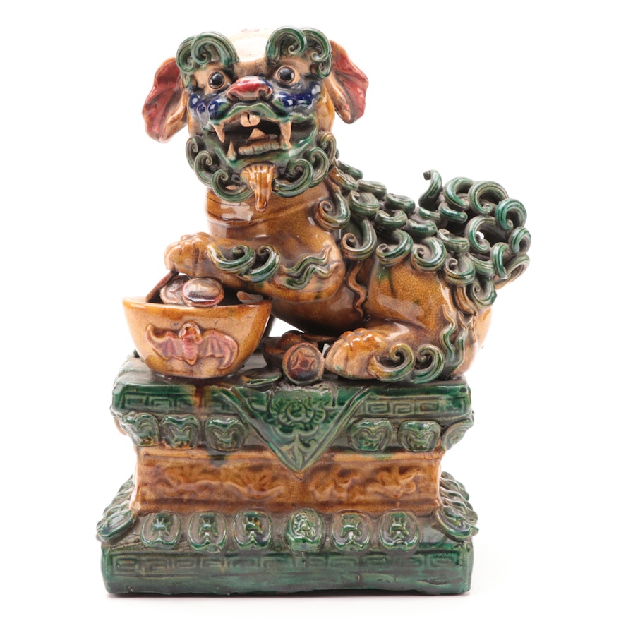 Chinese Sancai Glaze Ceramic Guardian Lion Figurine