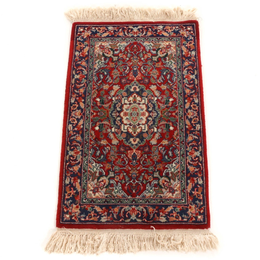 1'10 x 3'4 Hand-Knotted Persian Heriz Rug