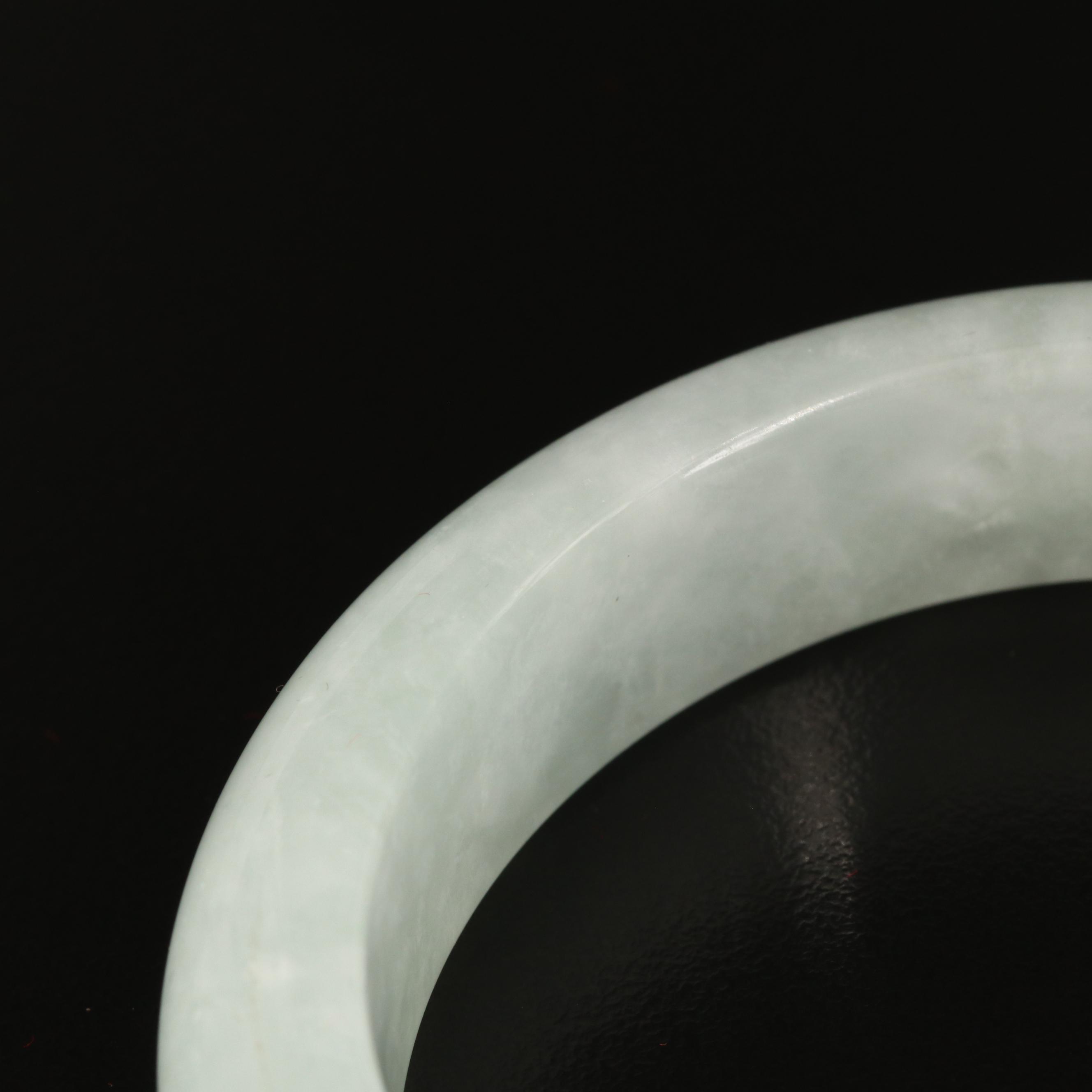 Asian Inspired Jadeite Hololith Bangle