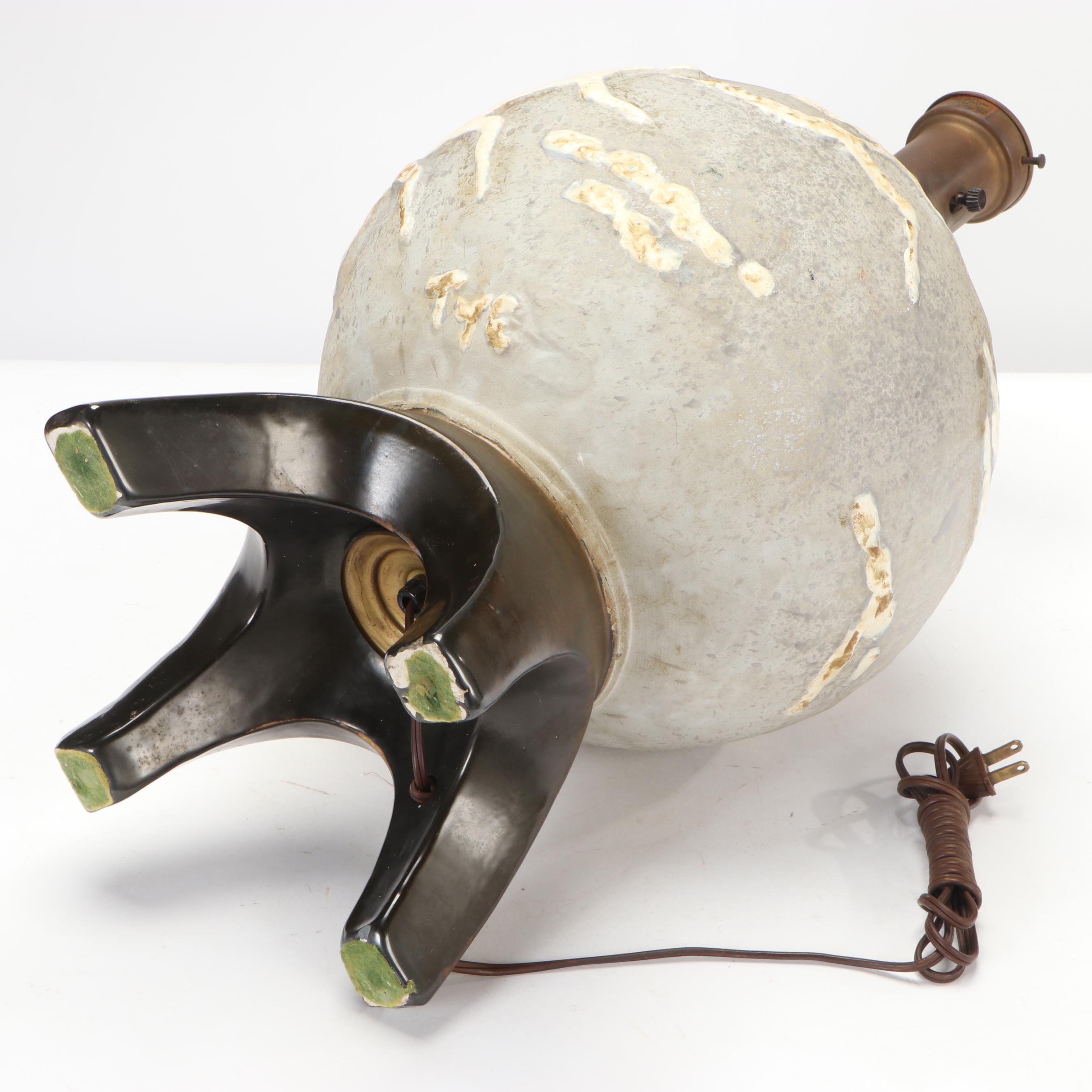 Tye of California Mid Century Modern Ceramic Lamp