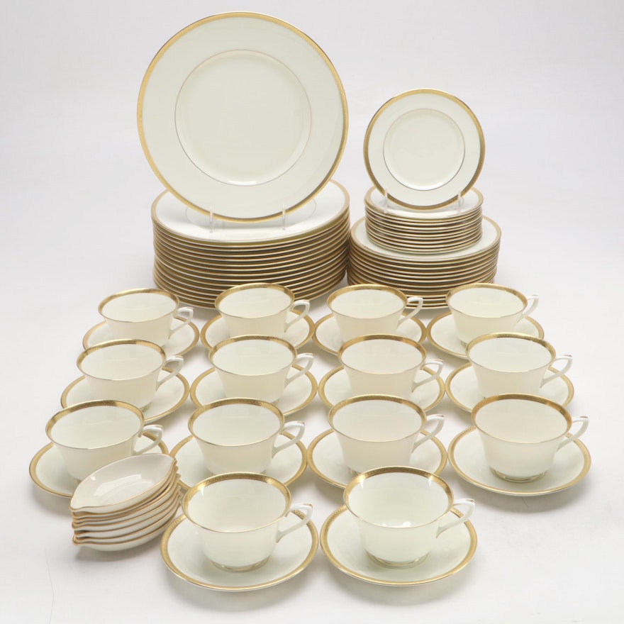 Royal Worcester "Coventry" Bone China Dinnerware and More, 1965–1971