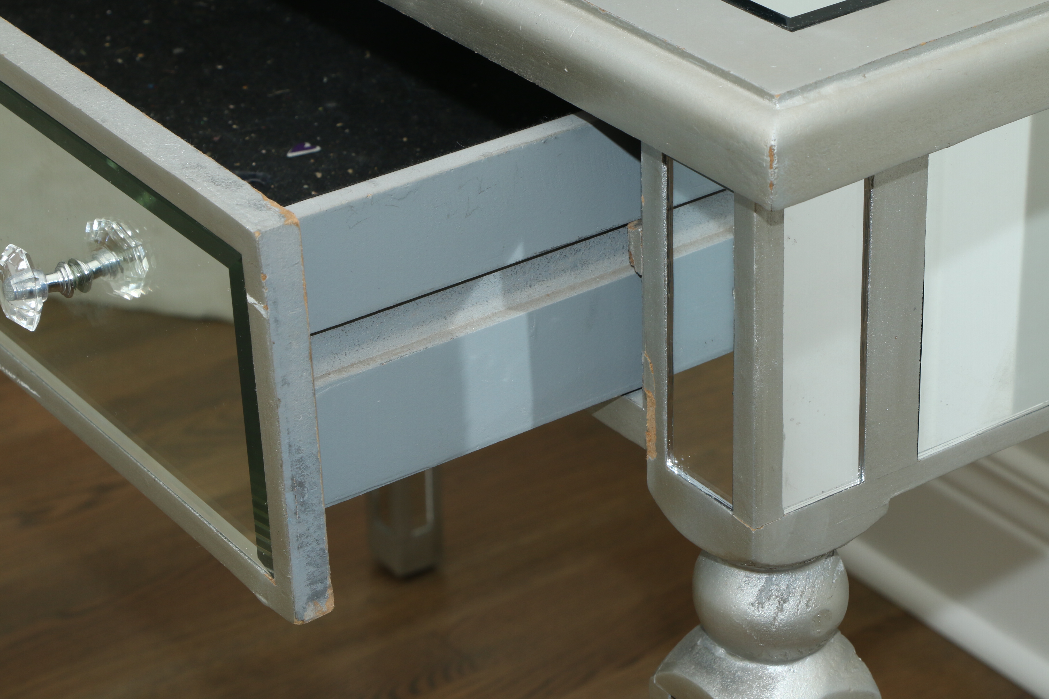 Garden Ridge Mirrored Accent Table, Contemporary