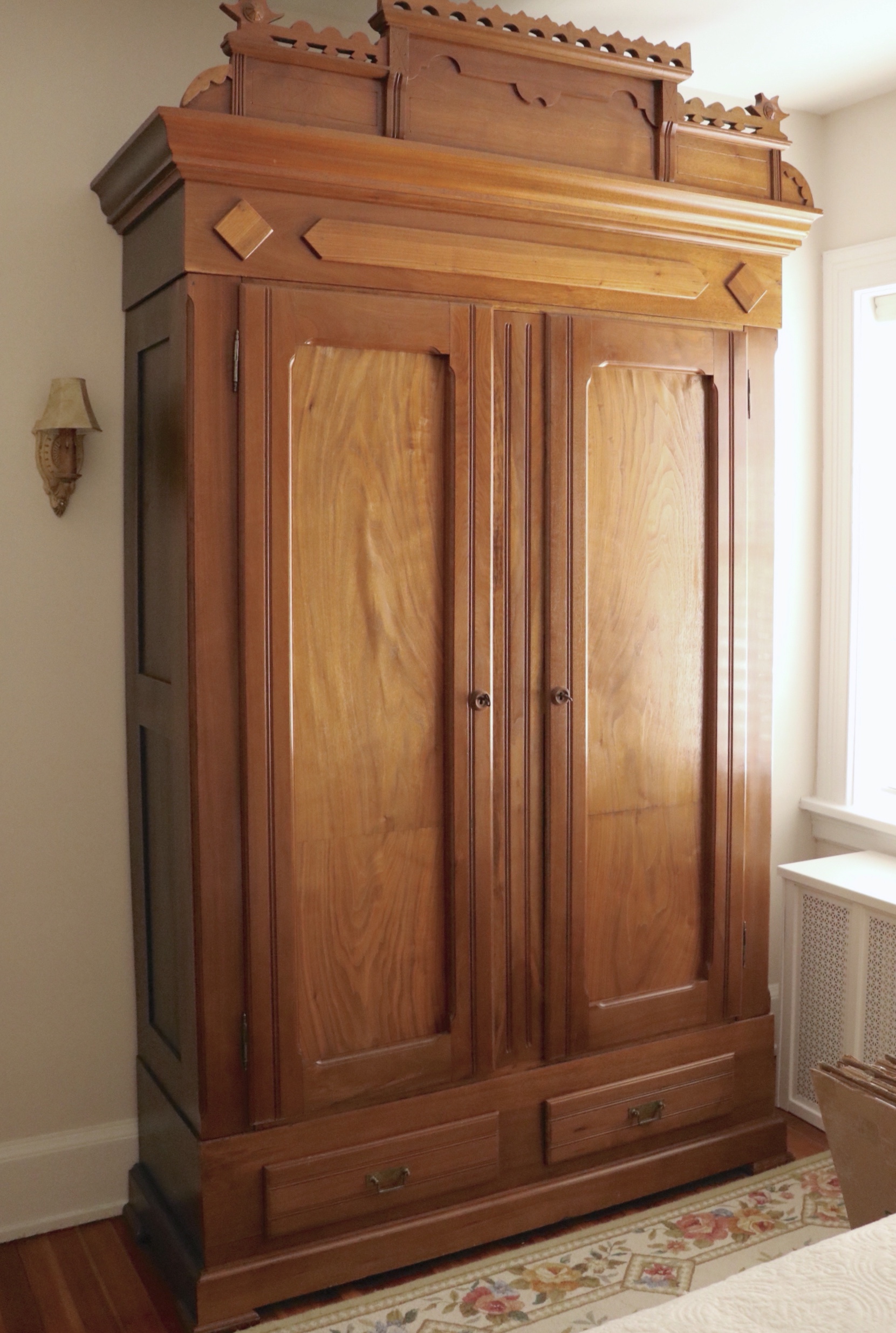 Victorian Eastlake Walnut Wardrobe, Mid to Late 19th Century