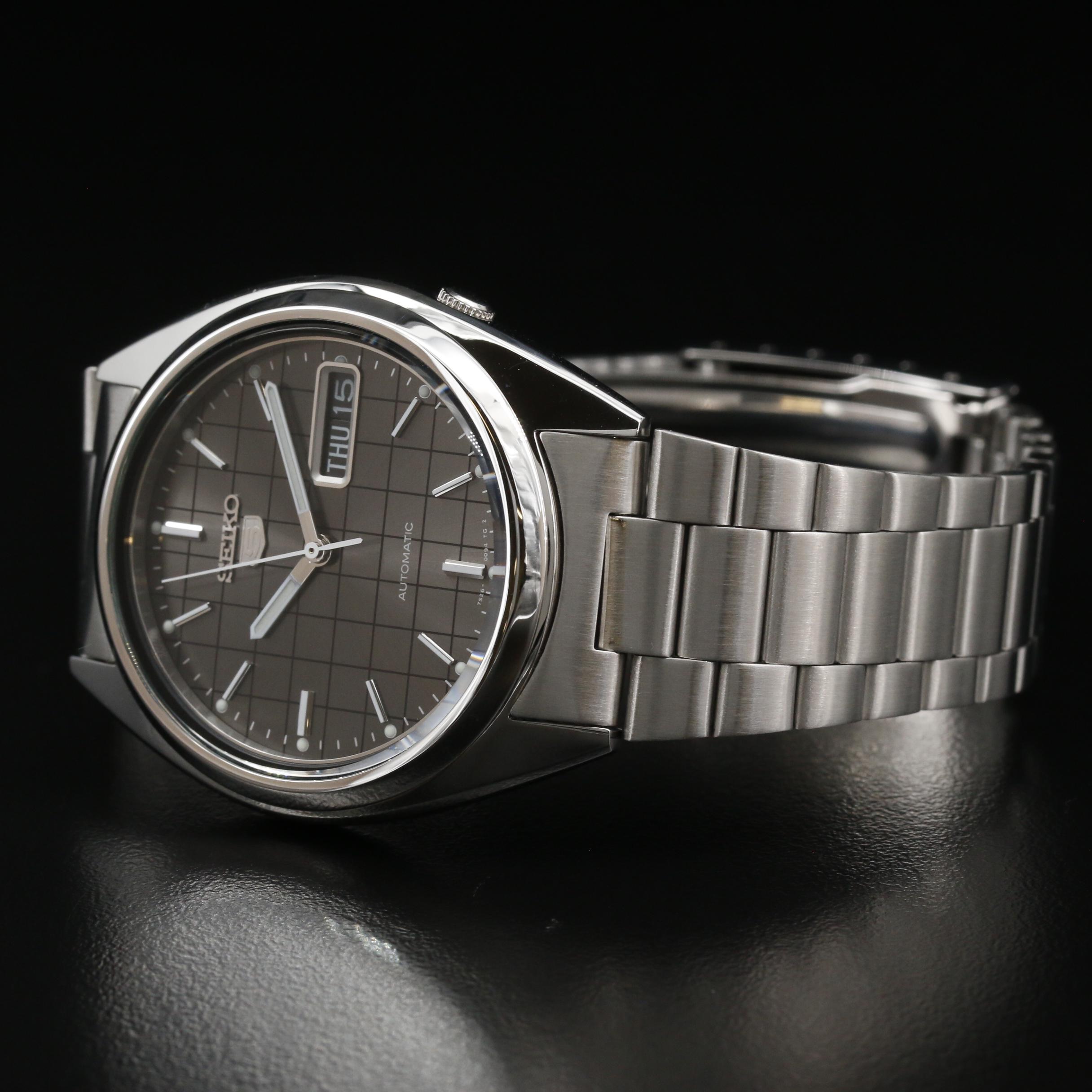 Seiko 5 Day-Date Stainless Steel Automatic Watch