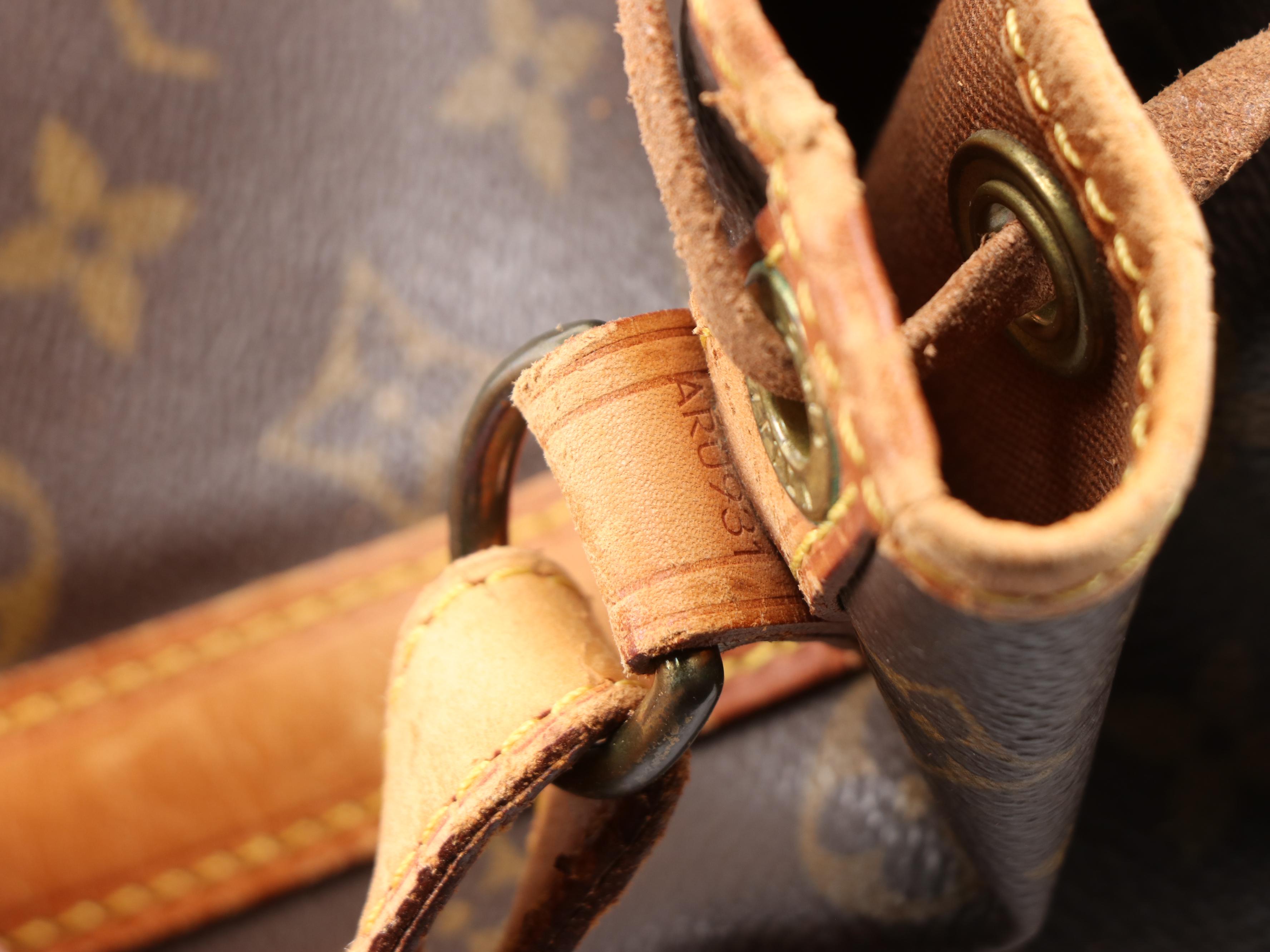 Louis Vuitton Petit Noé in Monogram Canvas and Vachetta Leather