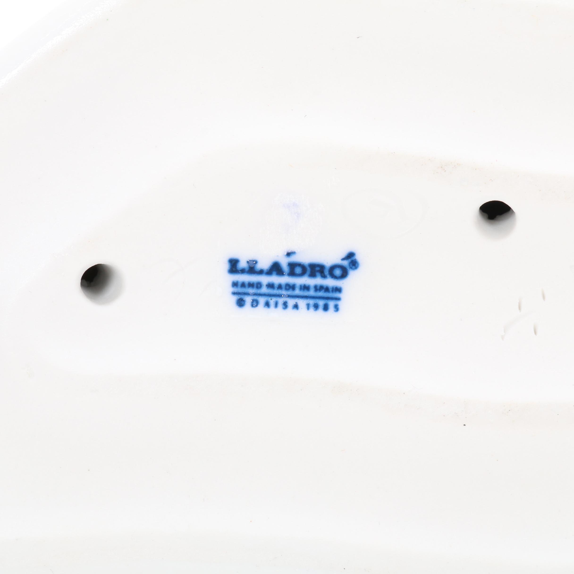 Lladró Porcelain "Mini Seal Family" Figurine Designed by Antonio Ramos