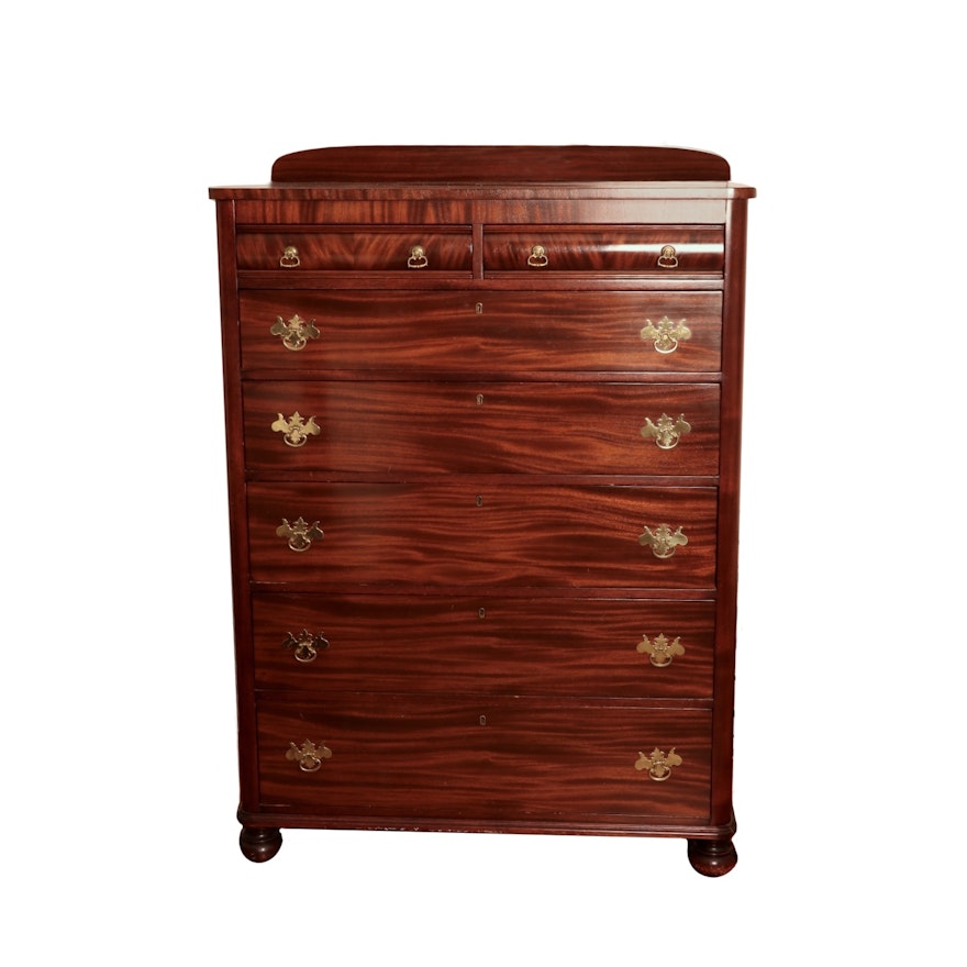 Federal Style Flame Mahogany Chest of Drawers, 20th Century