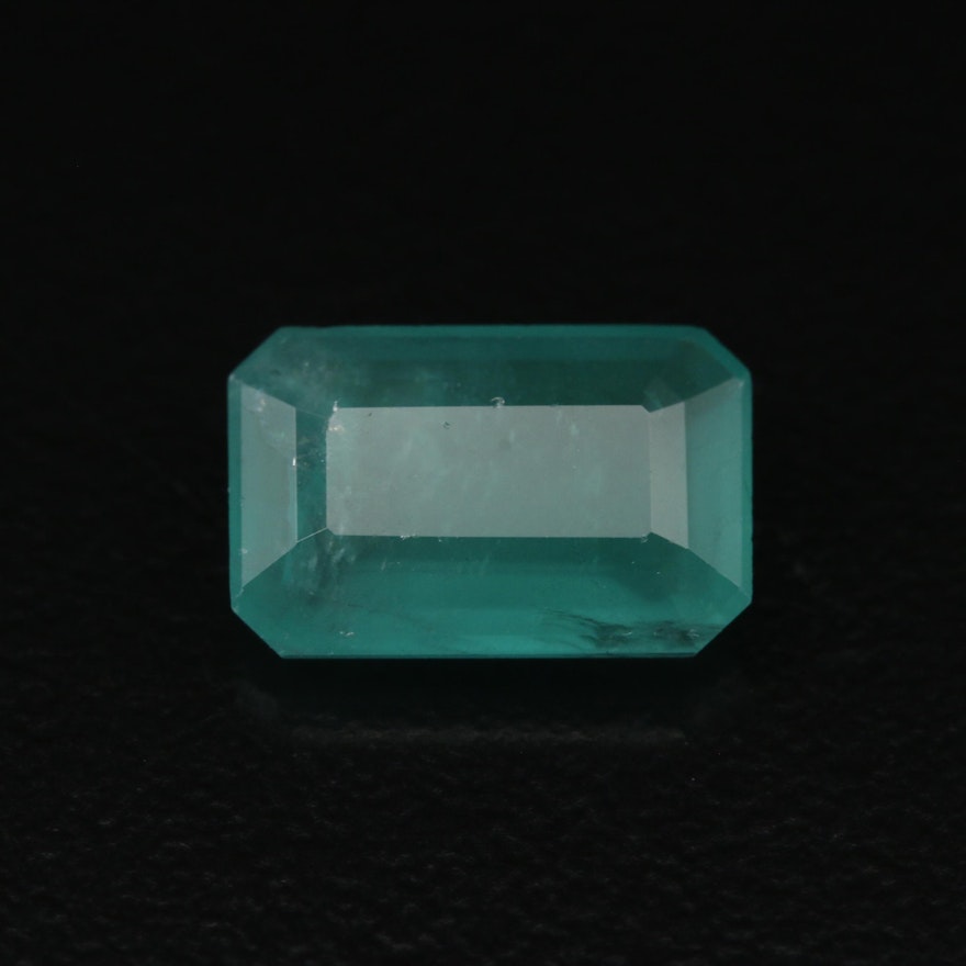 Loose 2.51 CT Cut Cornered Rectangular Faceted Emerald with GIA Report