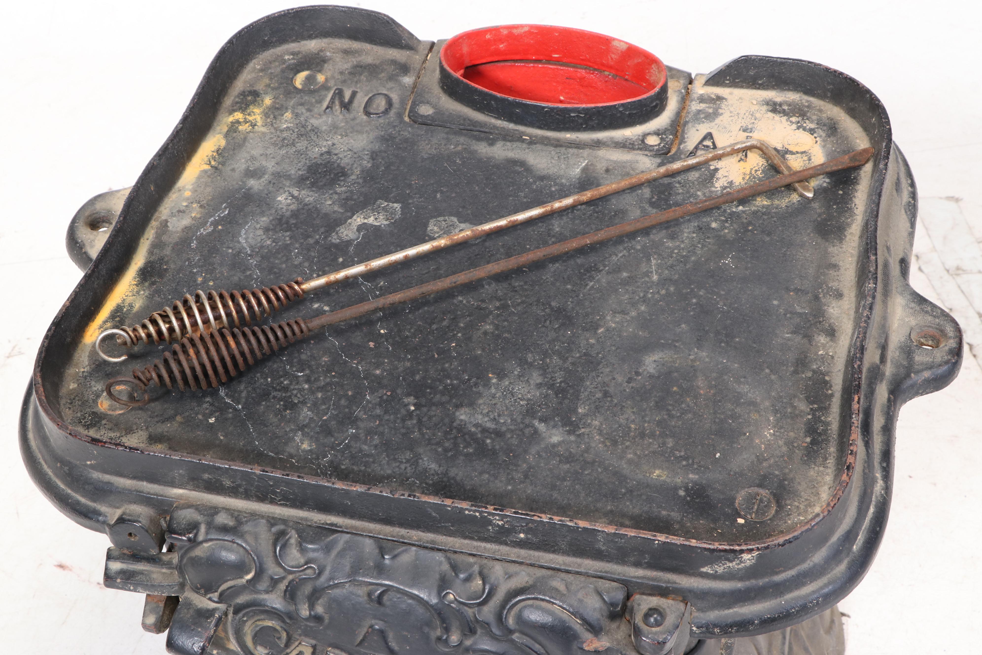 Caboose Railroad Wood/Coal Cast Iron Stove, Late 19th / Early 20th Century