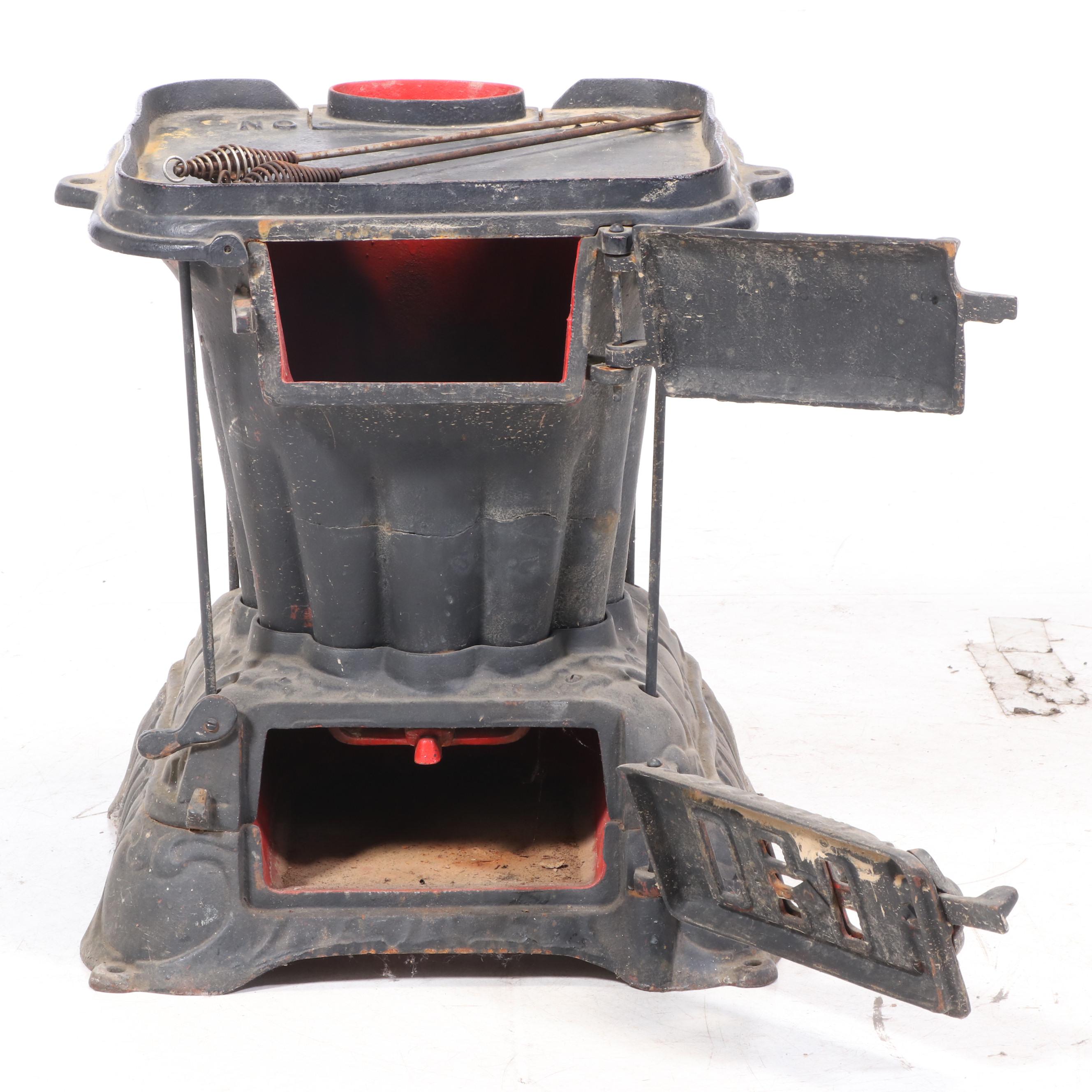 Caboose Railroad Wood/Coal Cast Iron Stove, Late 19th / Early 20th Century