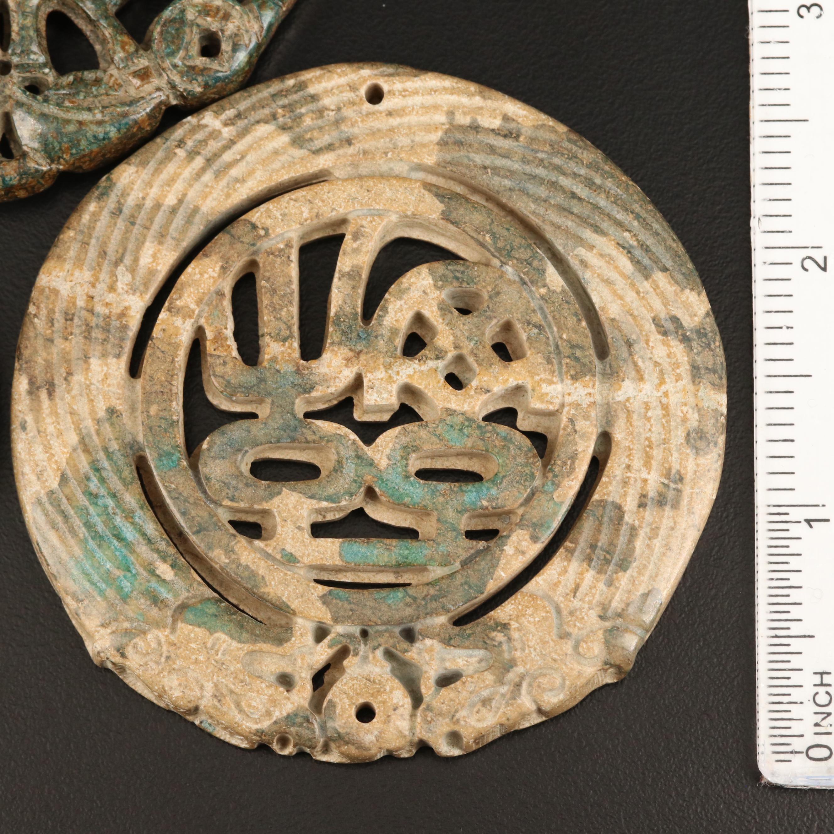 Loose Composite Stones Featuring Molded Designs