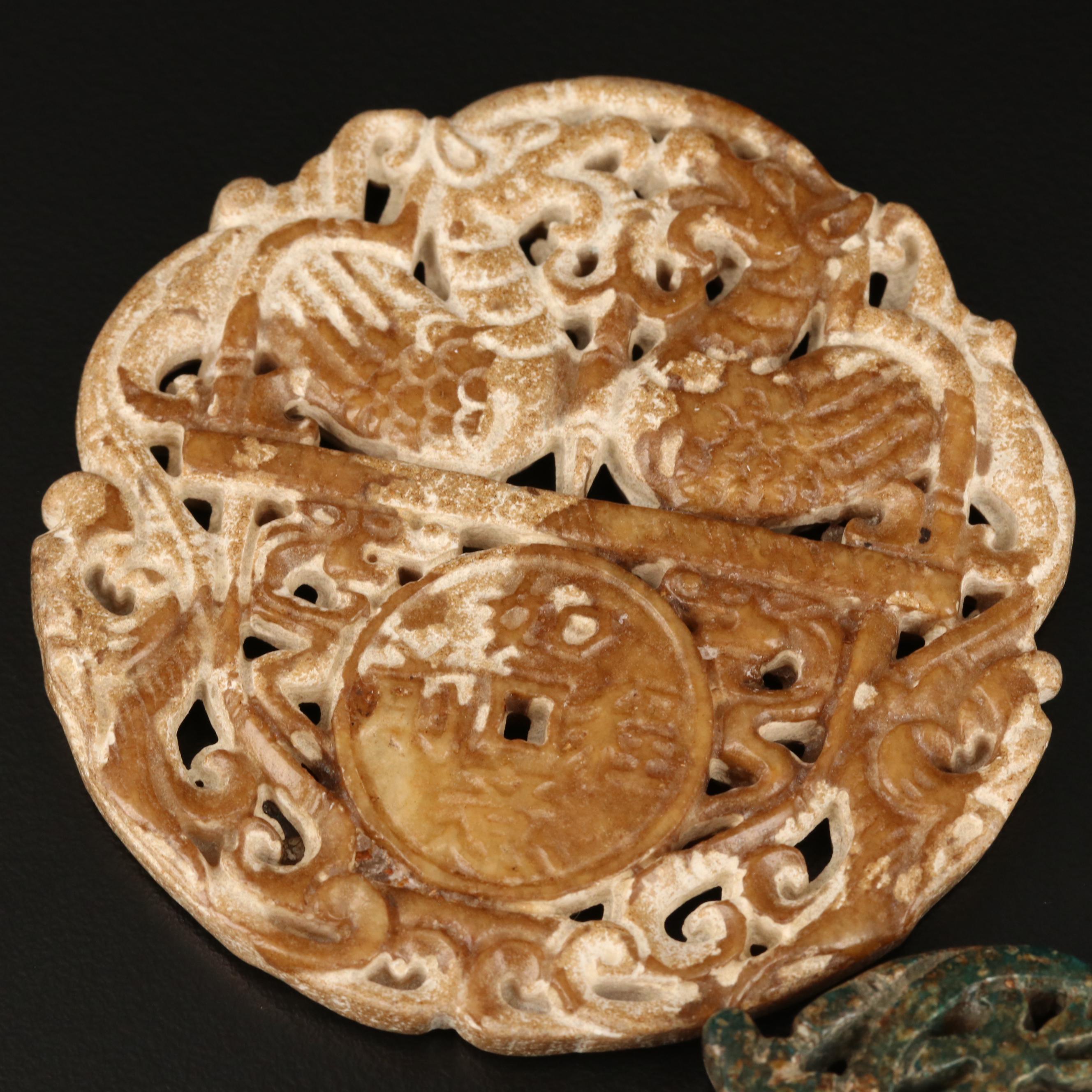 Loose Composite Stones Featuring Molded Designs