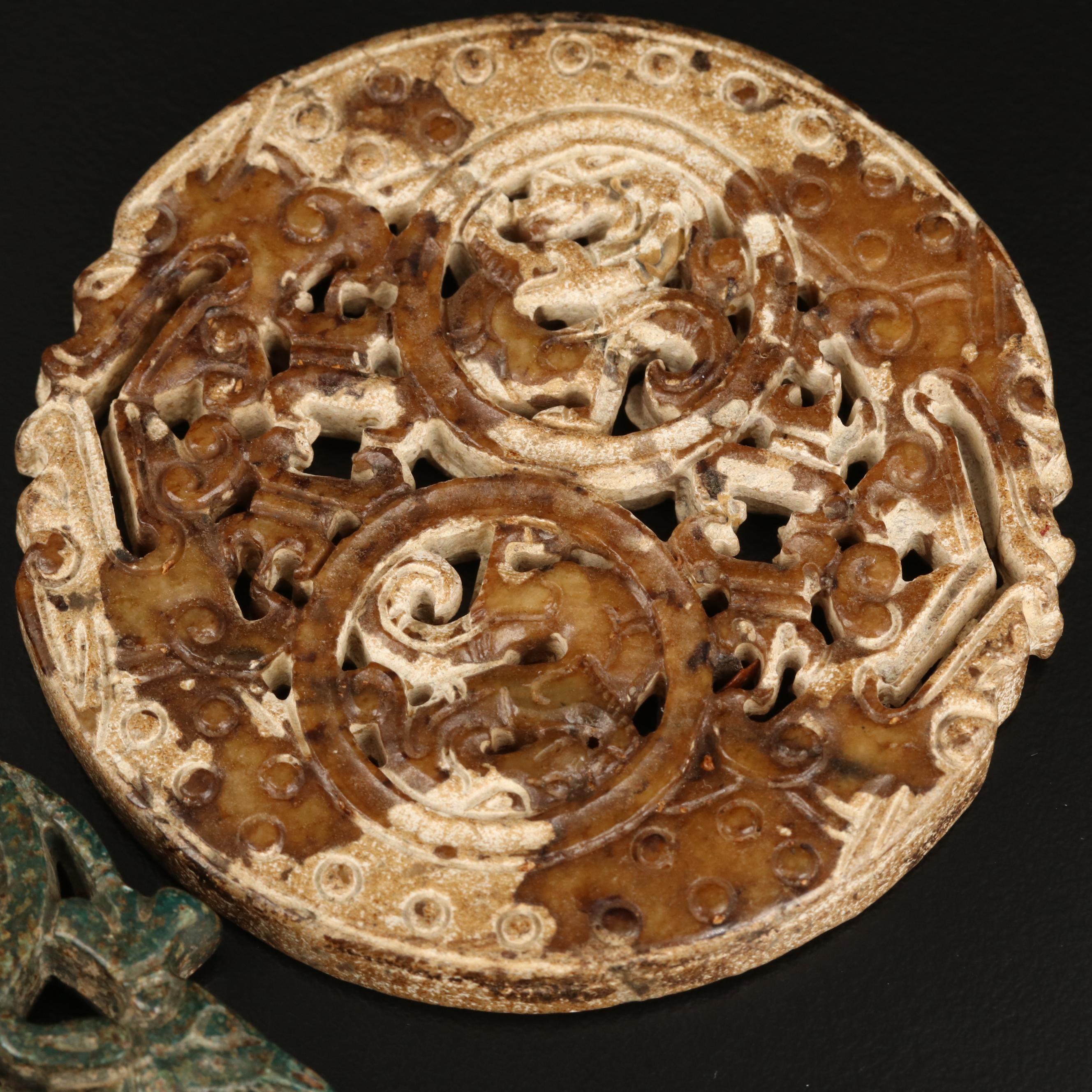 Loose Composite Stones Featuring Molded Designs