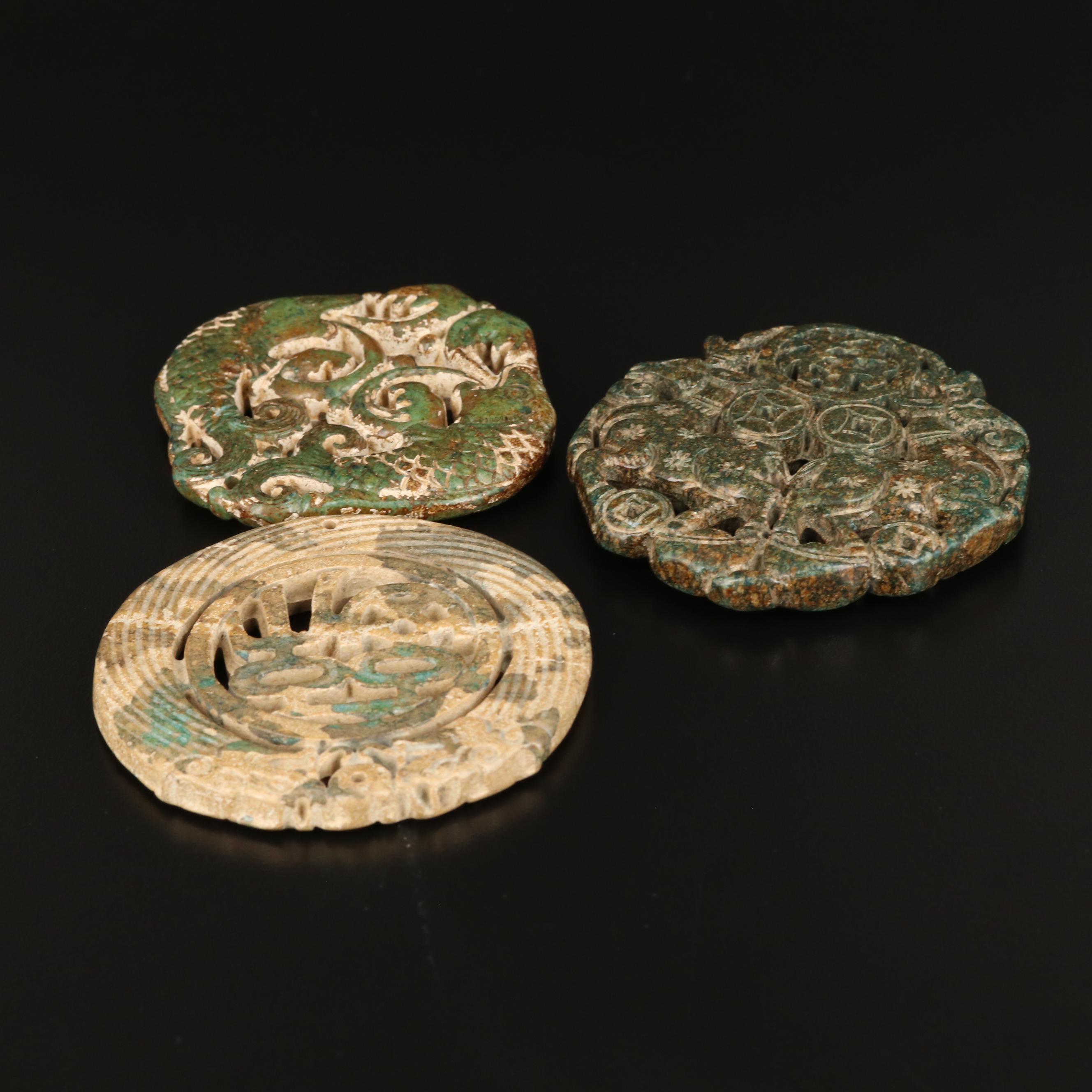 Loose Composite Stones Featuring Molded Designs