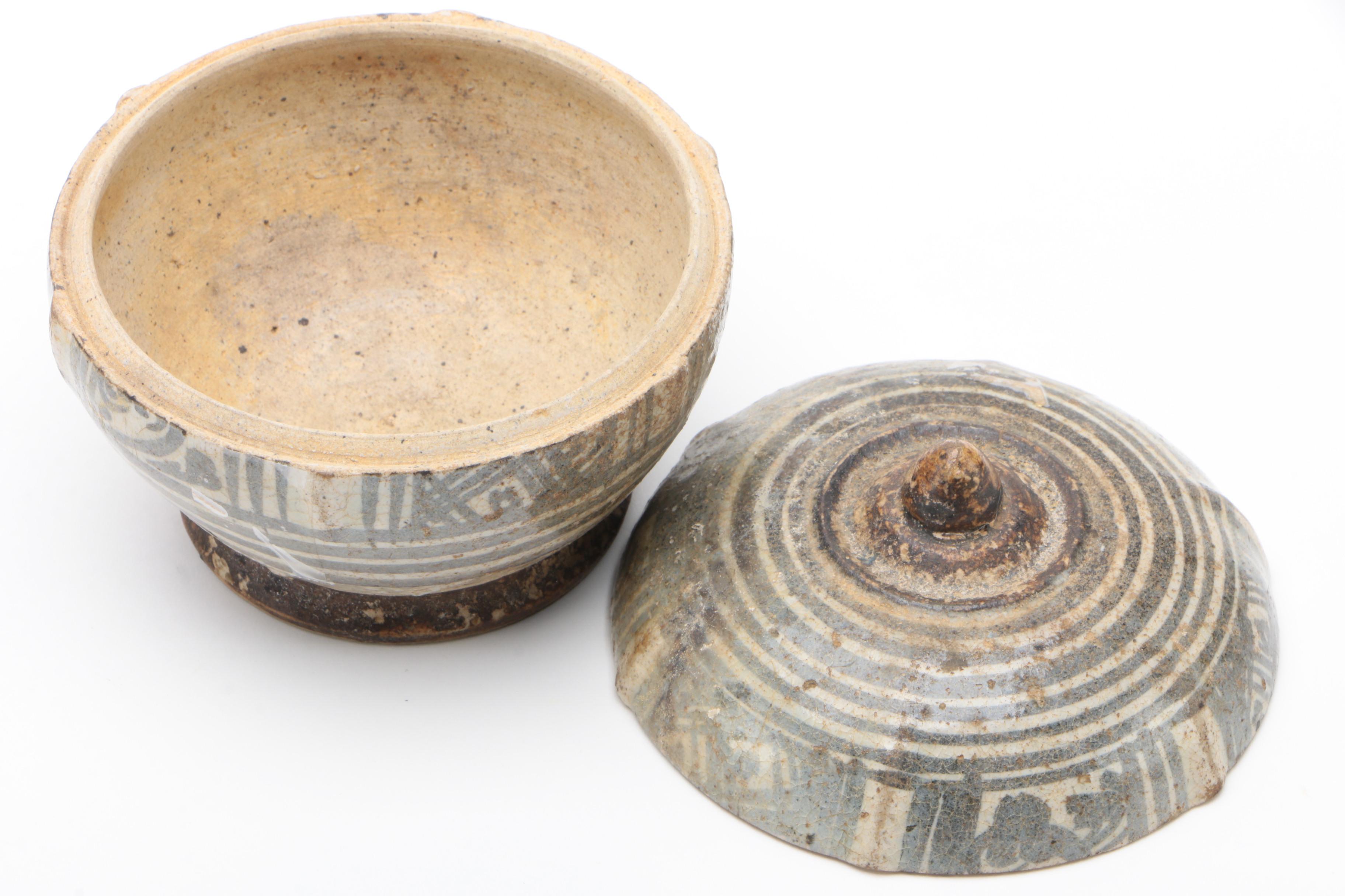 Thai Sawankhalok Ceramic Covered Jarlet, 15th Century